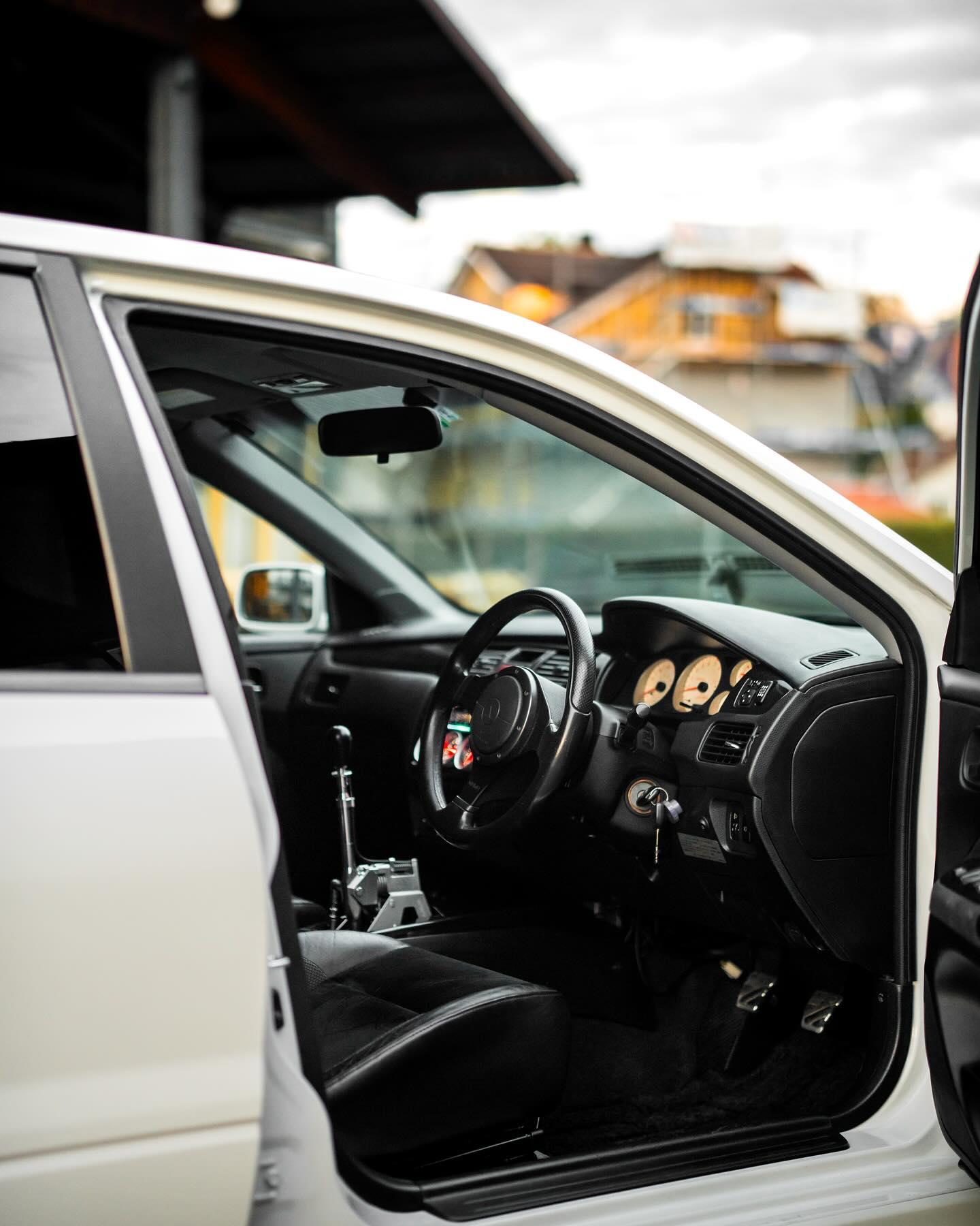 MITSUBISHI EVO Wagon-image-7