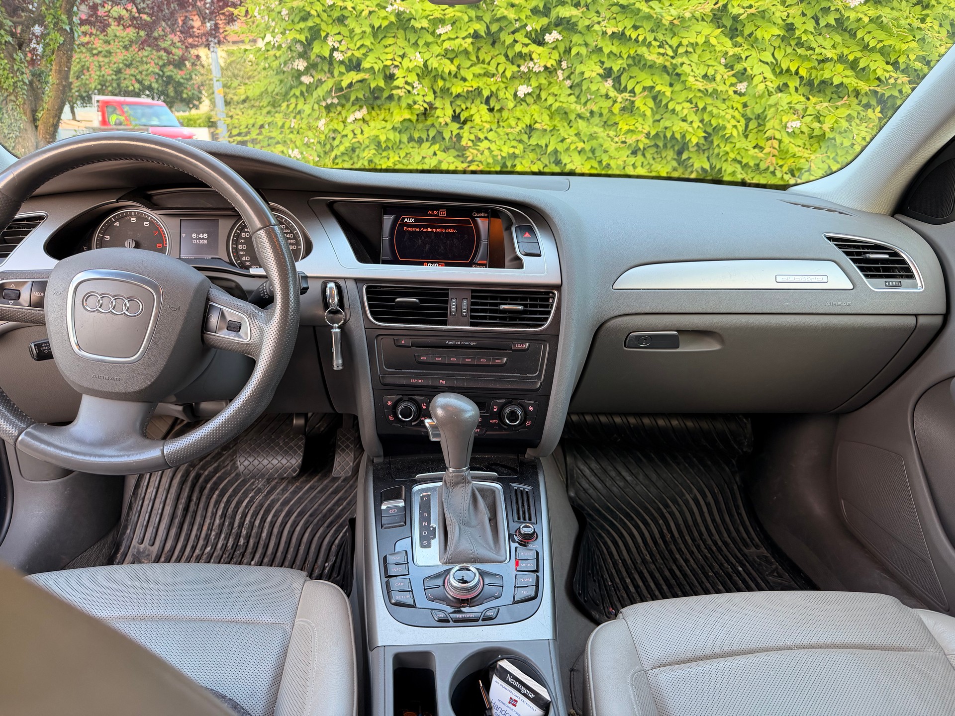 AUDI 3.2 V6 FSI quattro T-Tronic-image-3