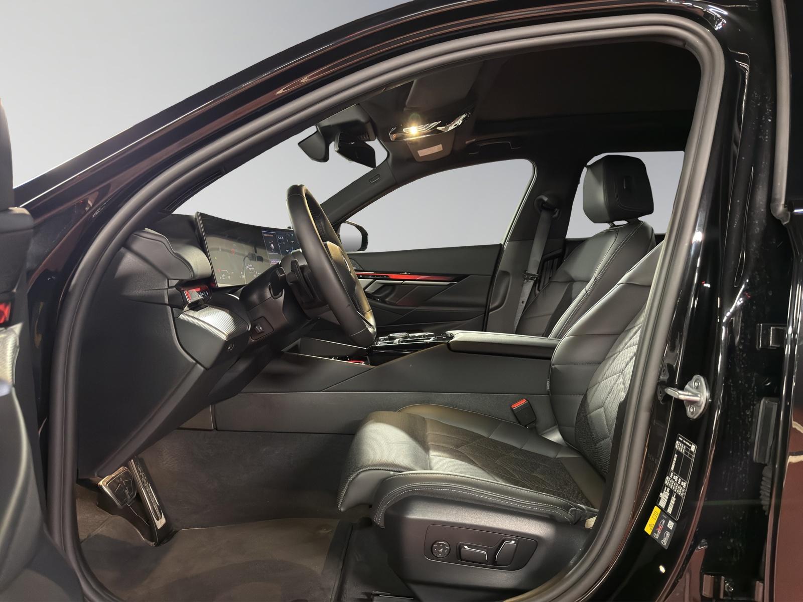 BMW 530e xDrive Touring M-SportPaket-image-11