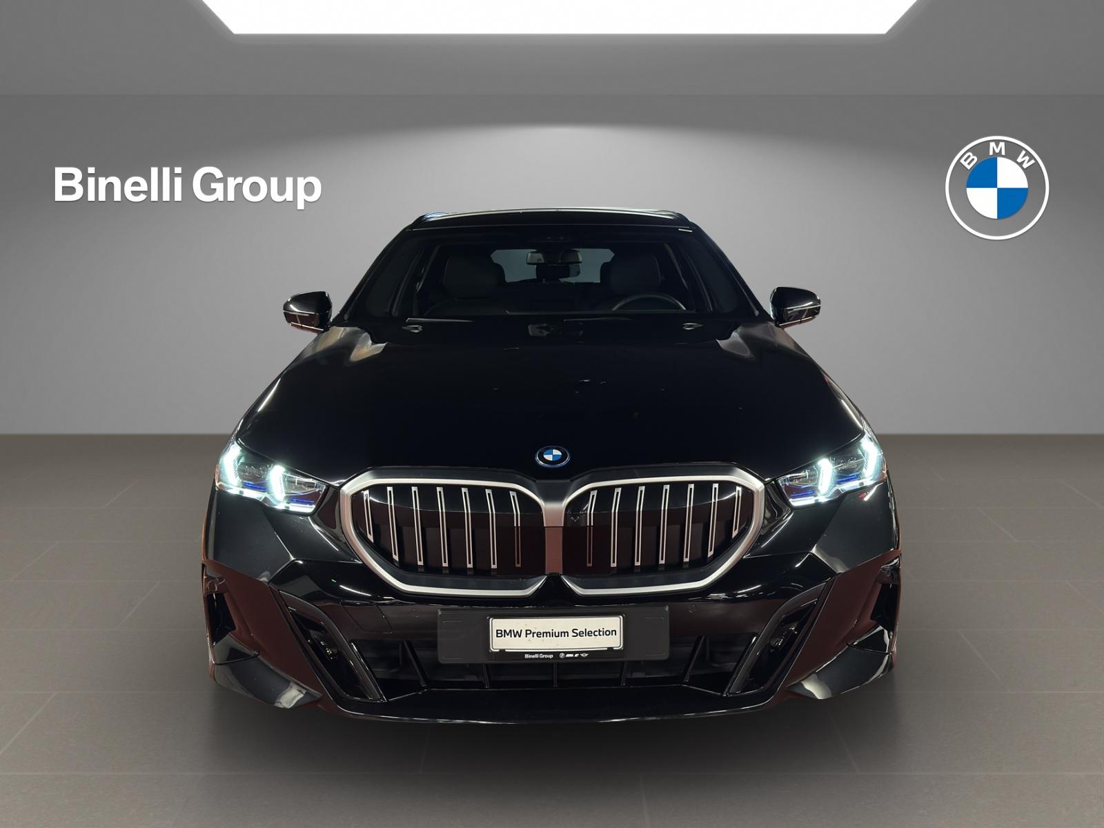 BMW 530e xDrive Touring M-SportPaket-image-8