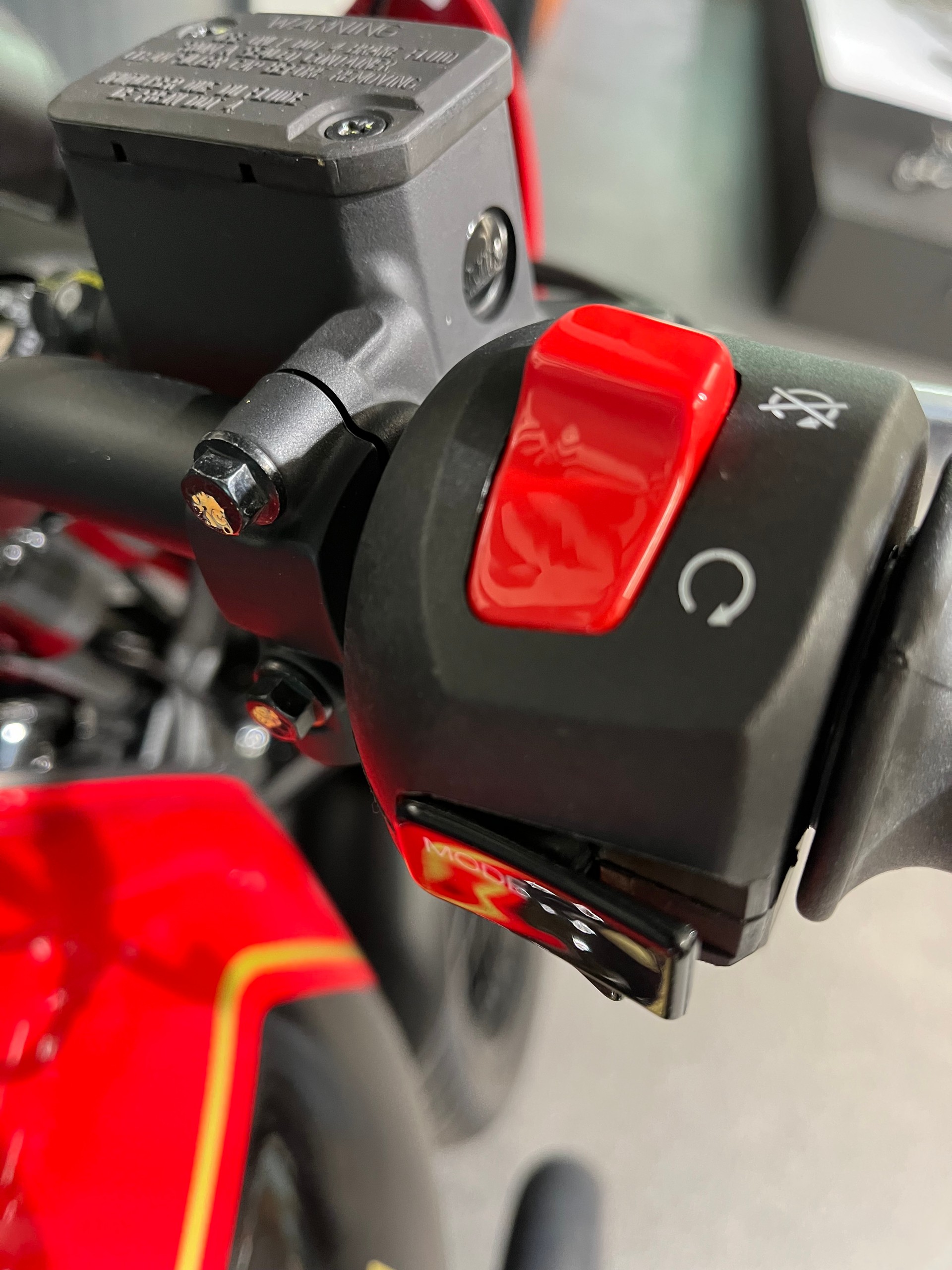 MOTO GUZZI V7 III Stone S-image-4