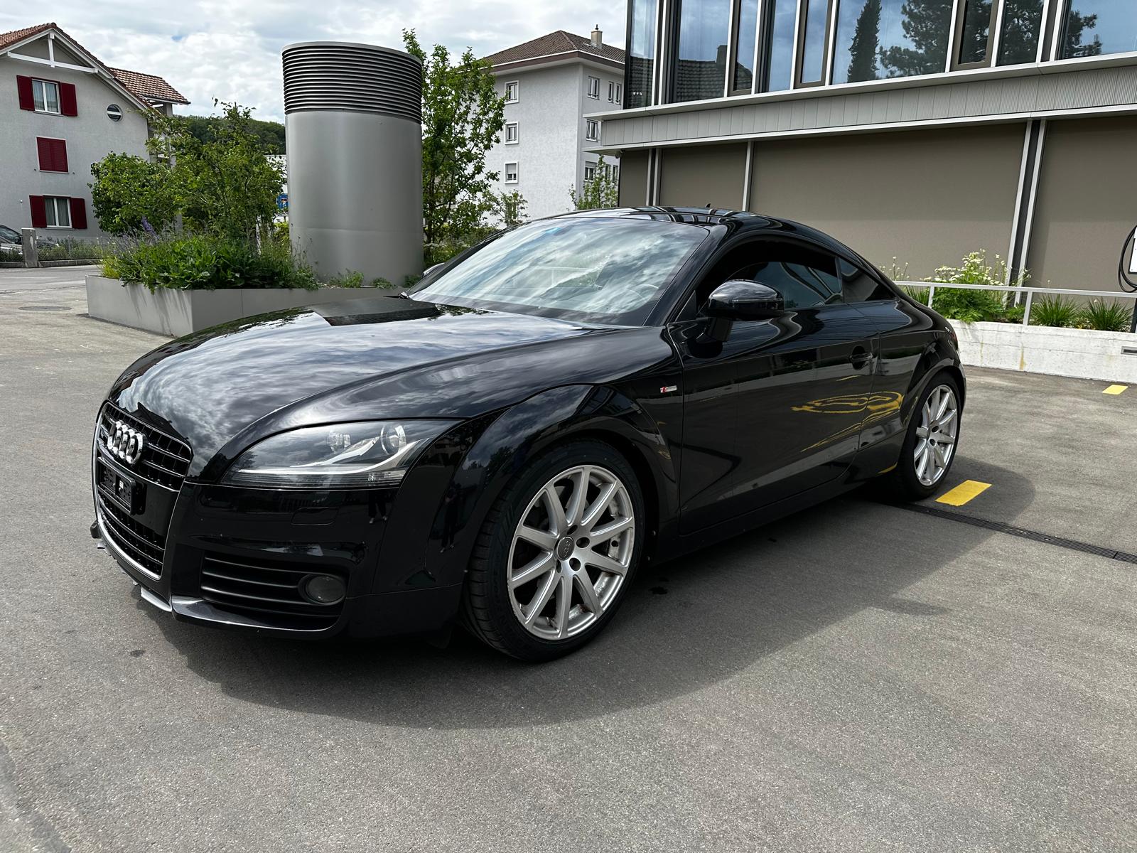 AUDI 3.2 V6 quattro