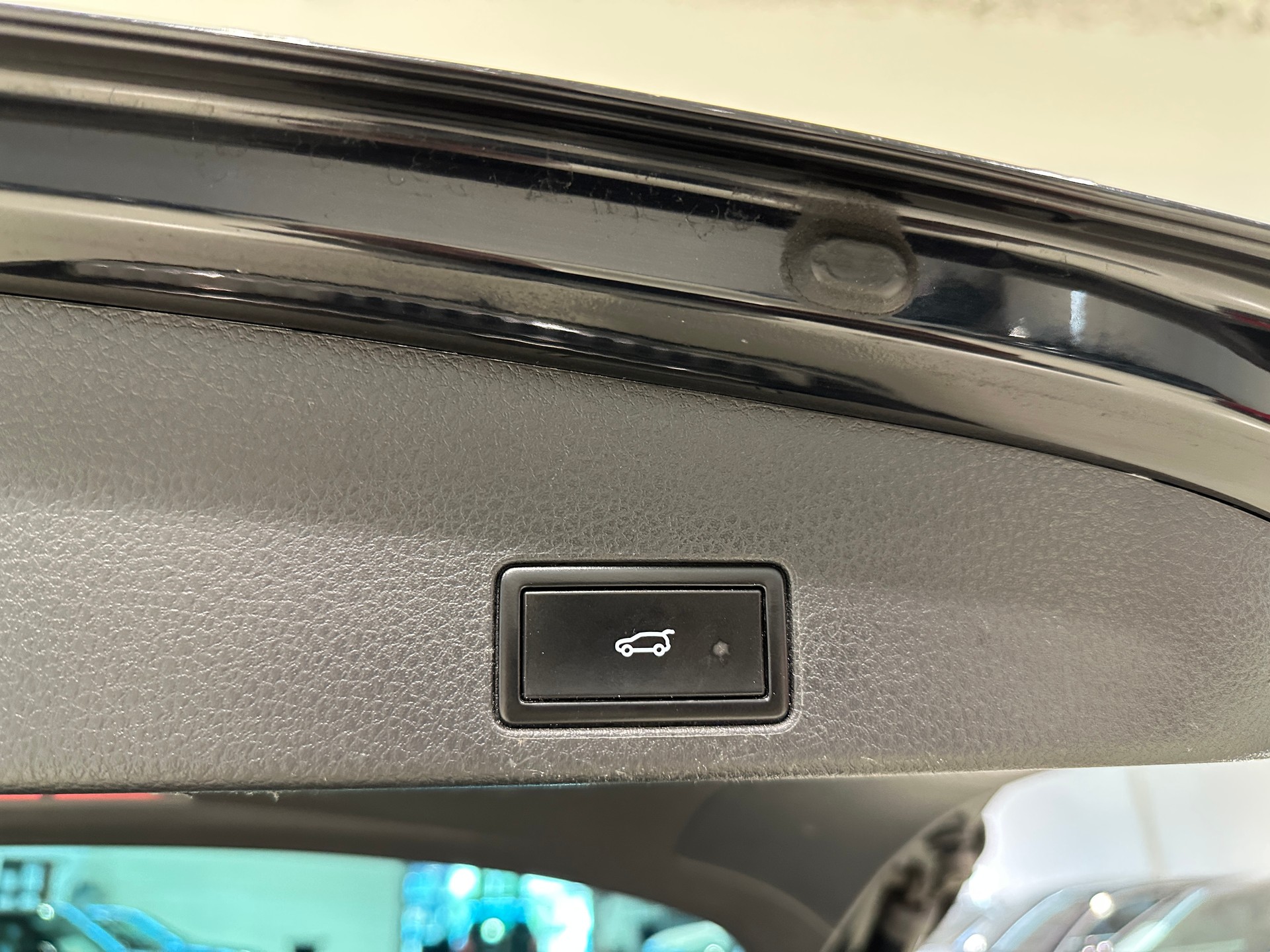 VW Touareg 3.0 TDI BlueMotion Technology Tiptronic-image-31