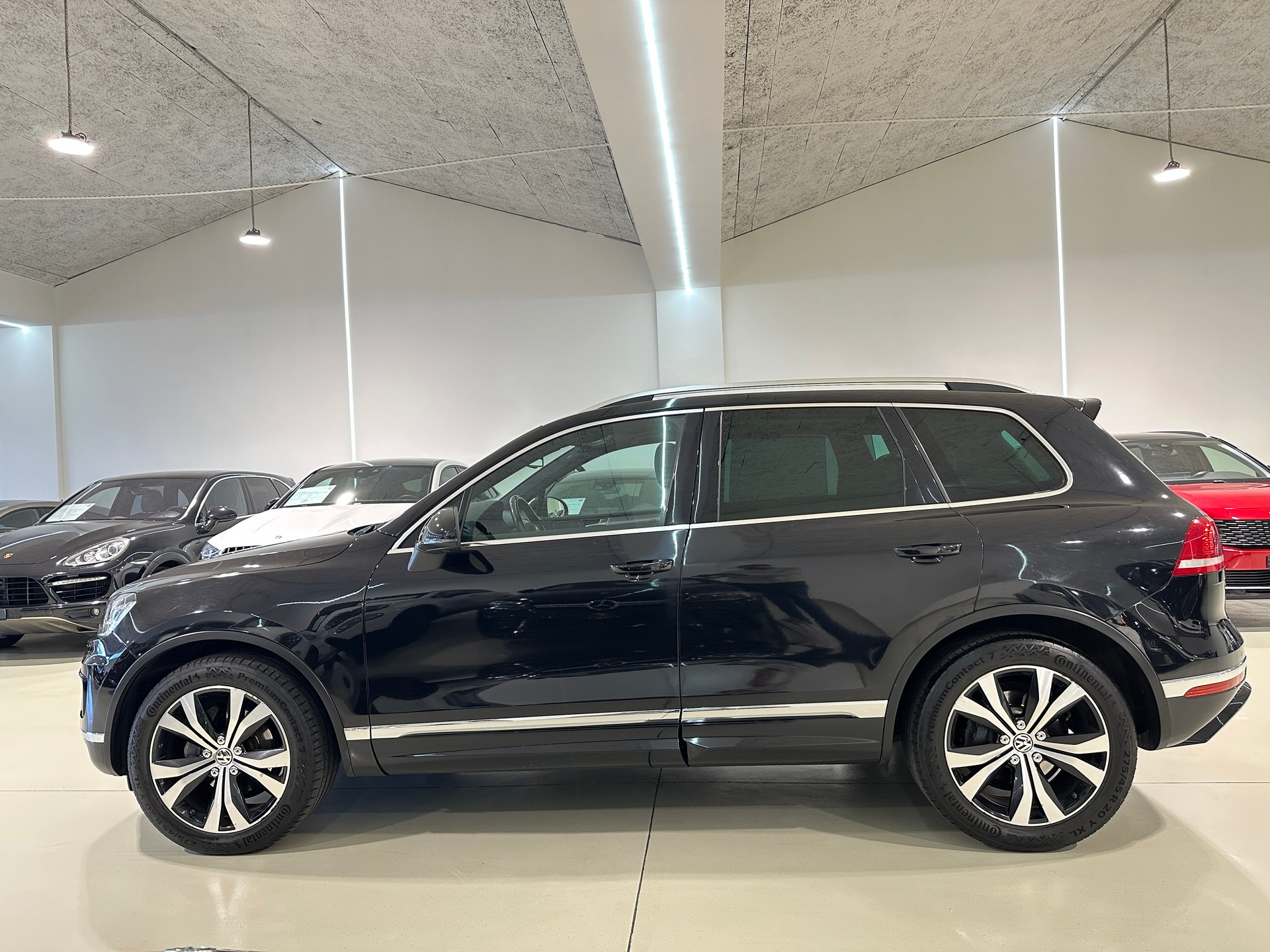 VW Touareg 3.0 TDI BlueMotion Technology Tiptronic-image-4