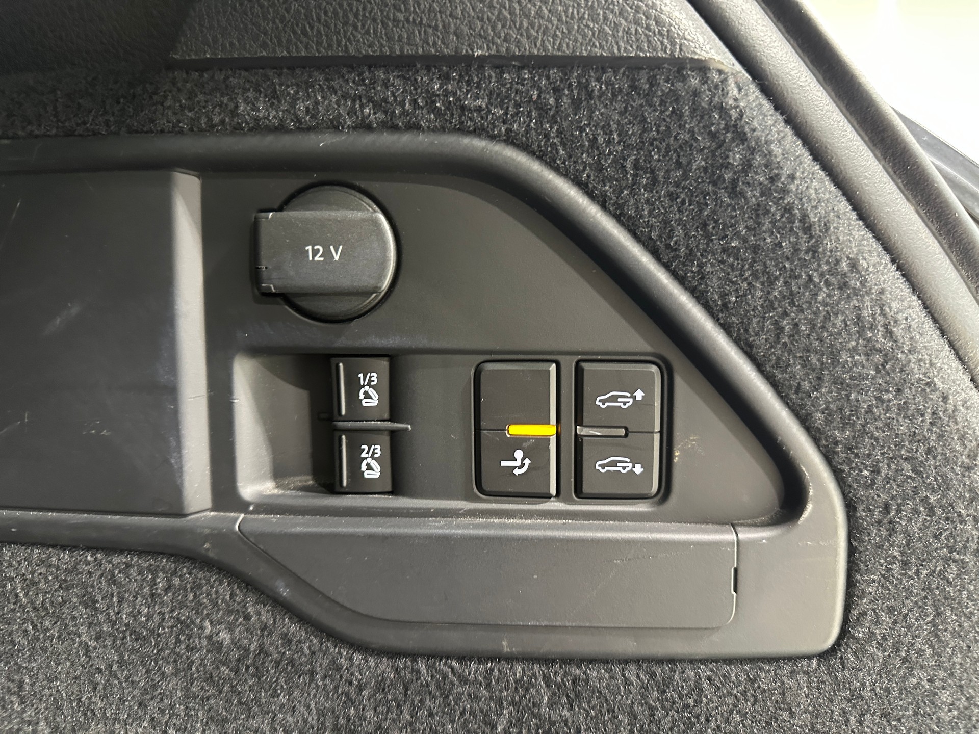VW Touareg 3.0 TDI BlueMotion Technology Tiptronic-image-9