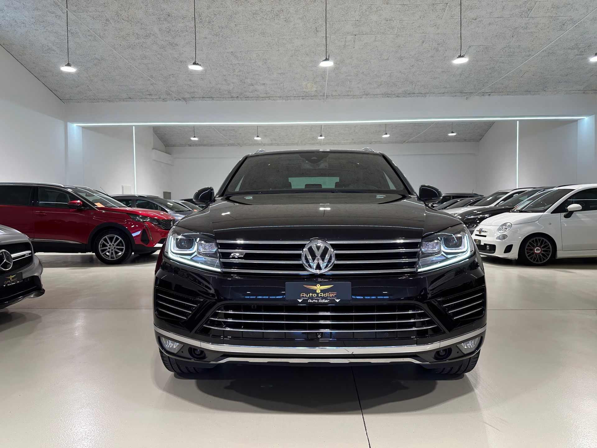 VW Touareg 3.0 TDI BlueMotion Technology Tiptronic-image-0