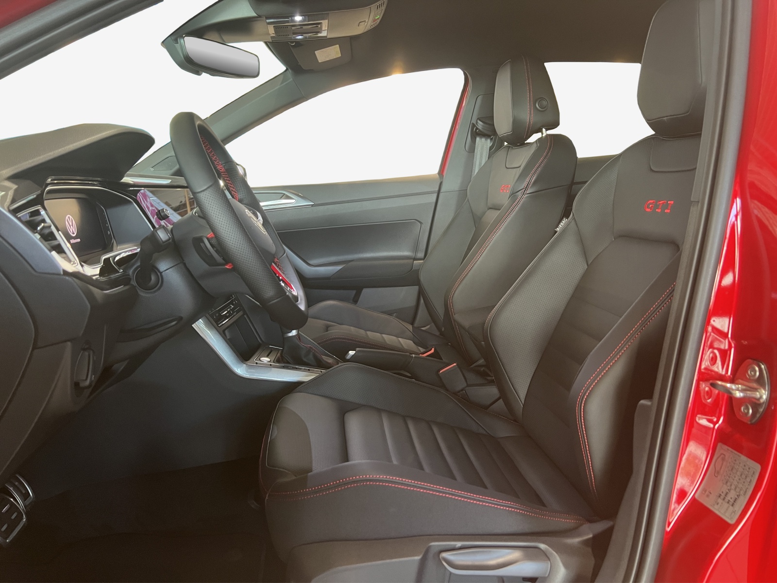 VW Polo 2.0 TSI GTI DSG-image-7