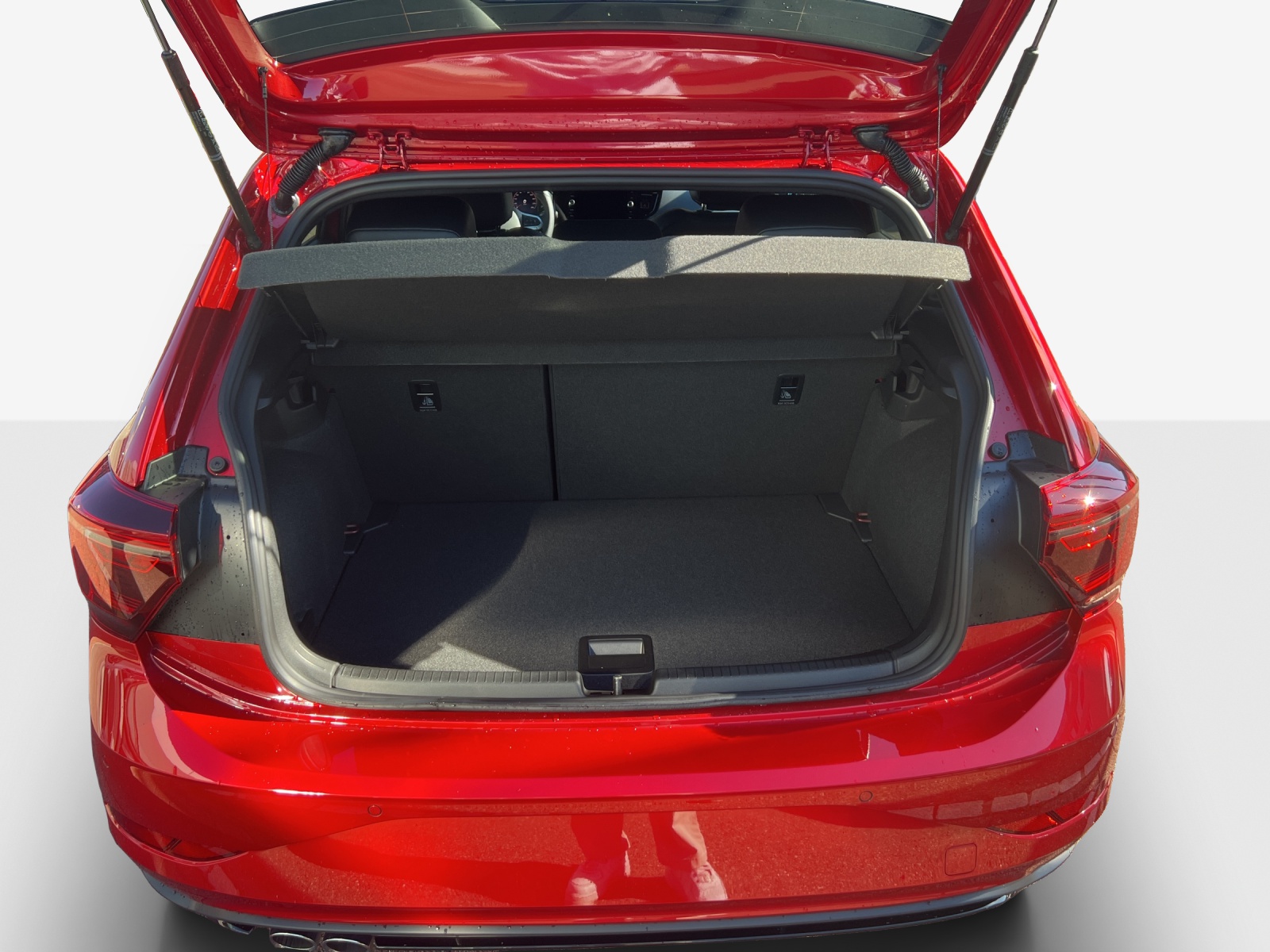 VW Polo 2.0 TSI GTI DSG-image-12