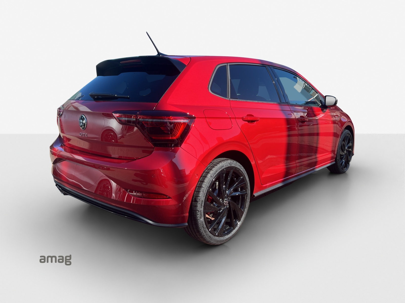 VW Polo 2.0 TSI GTI DSG-image-4