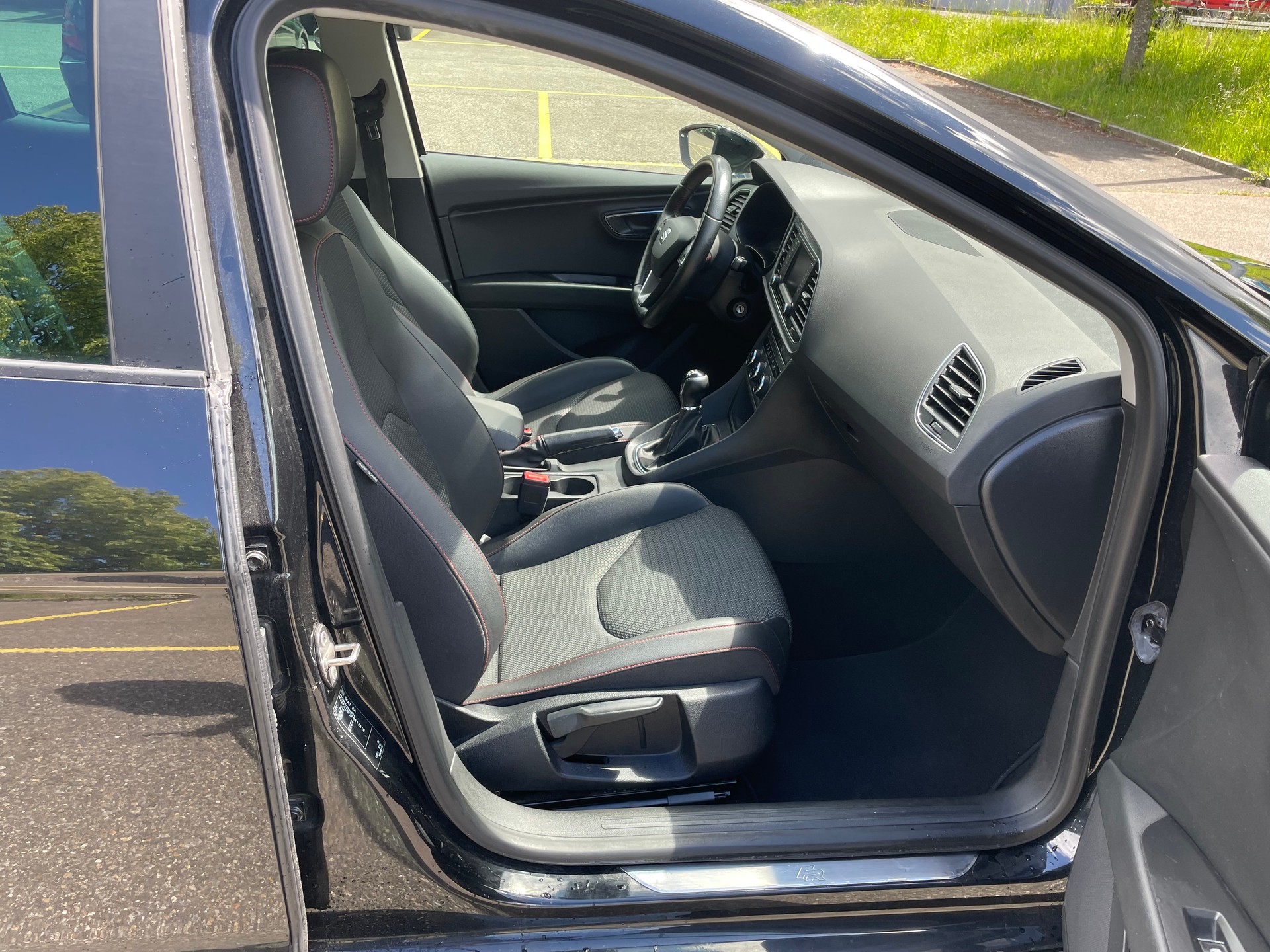 SEAT Leon 1.4 TSI FR-image-11