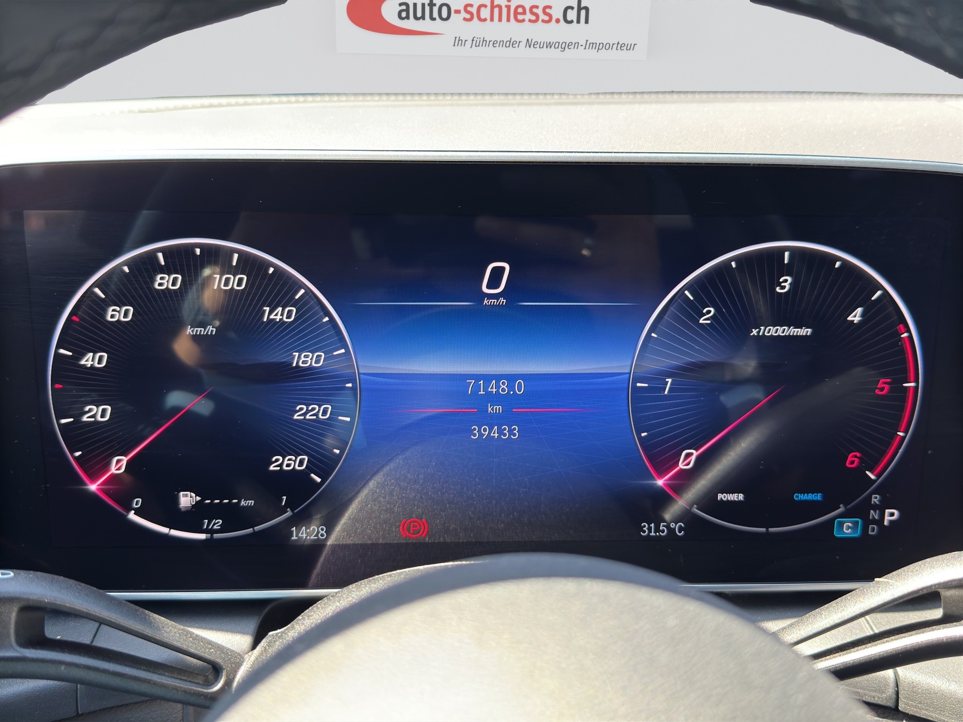 MERCEDES-BENZ GLC 220 d 4Matic AMG Night 9G-Tronic-image-10