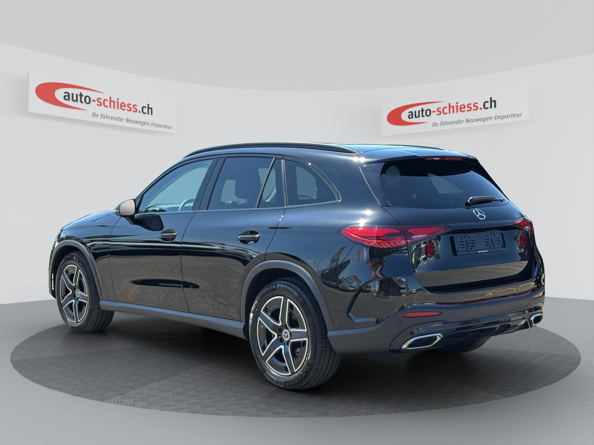 MERCEDES-BENZ GLC 220 d 4Matic AMG Night 9G-Tronic-image-2