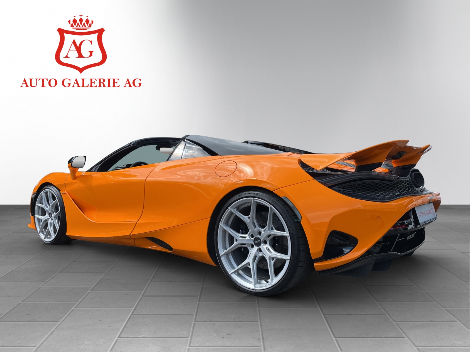McLAREN 750S Spider-image-17