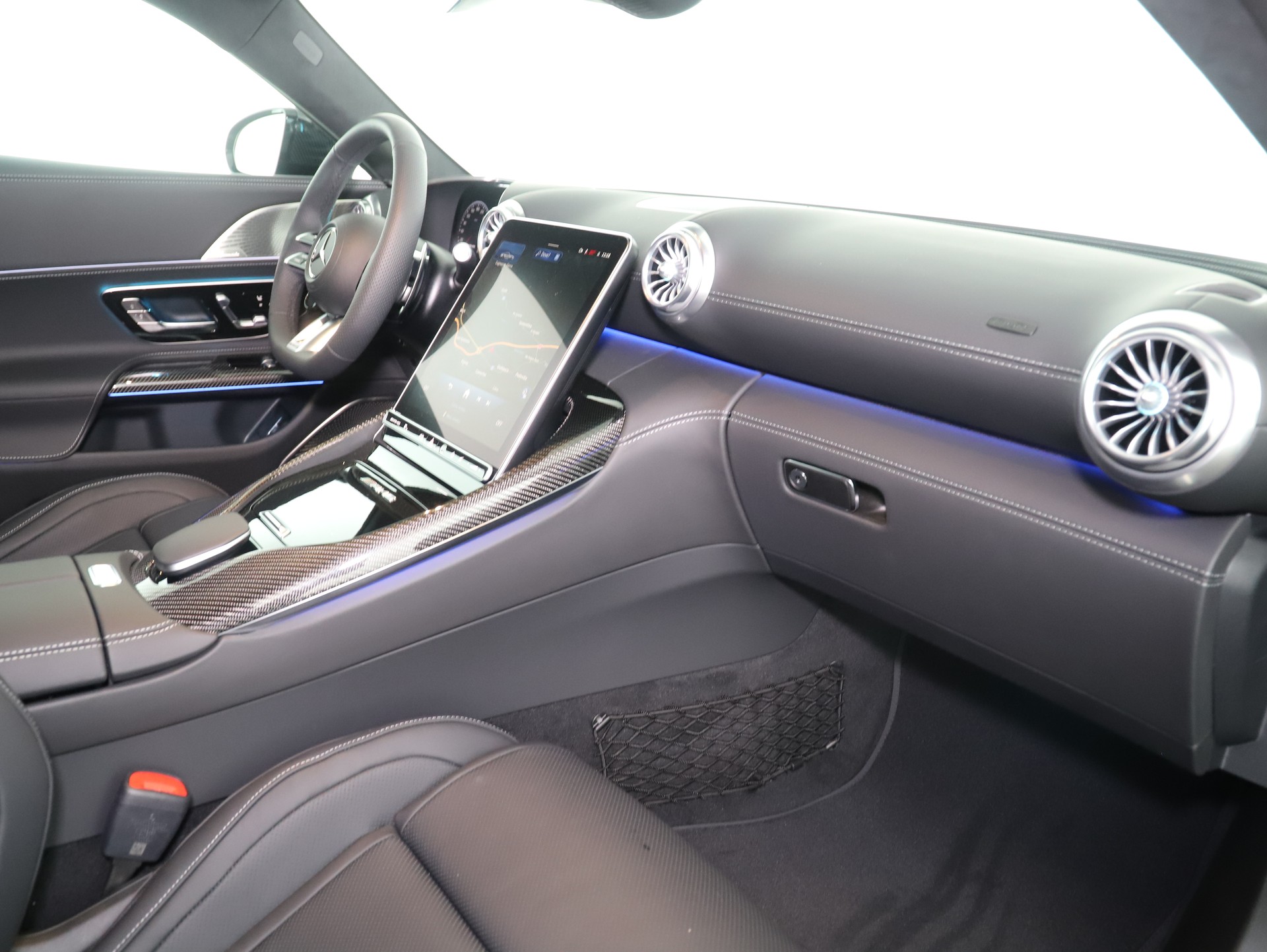 MERCEDES-BENZ AMG GT 63 PRO 4M+ Exec.-image-14