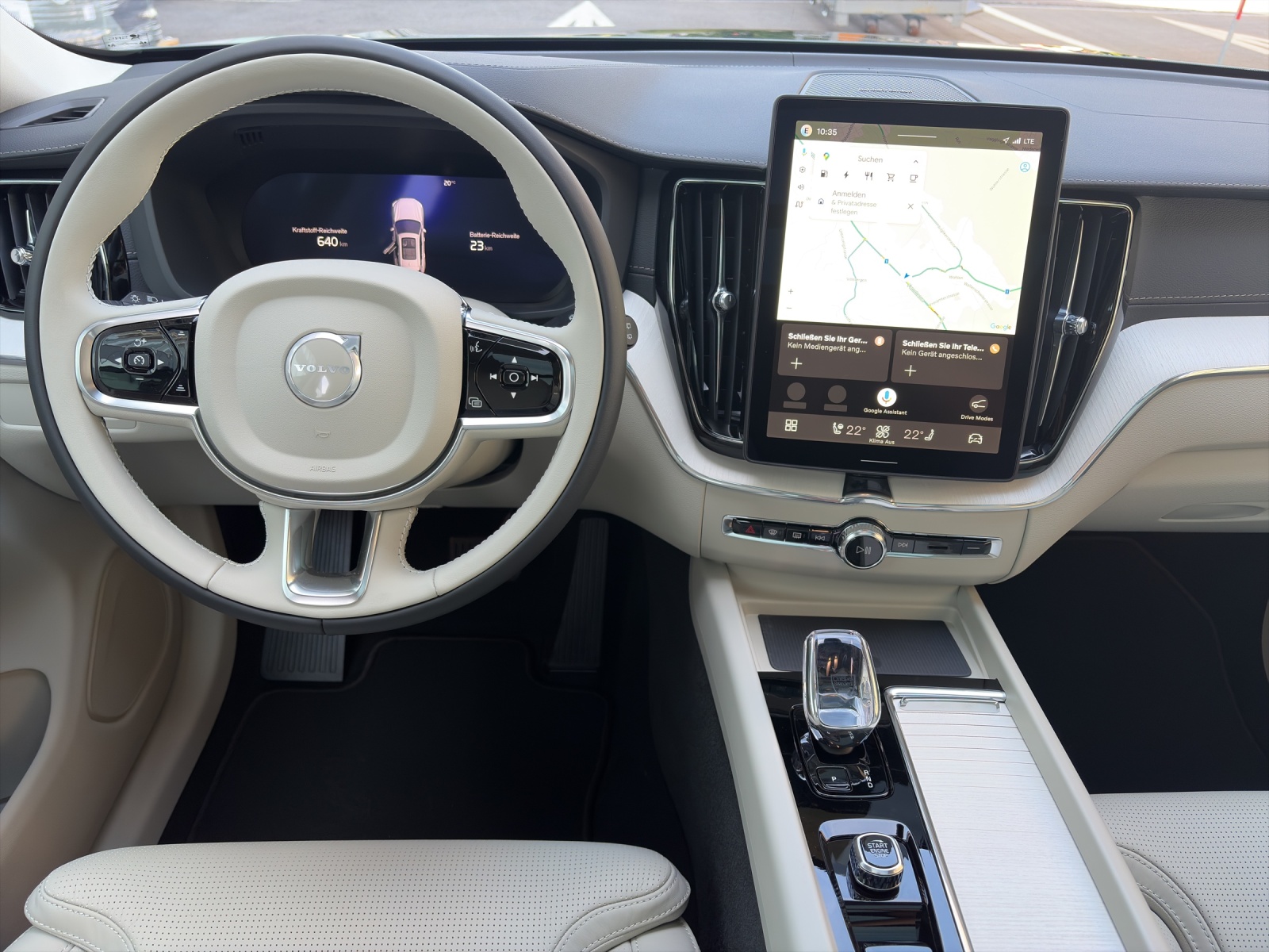 VOLVO XC60 2.0 T6 TE Ultra Dark eAWD-image-11