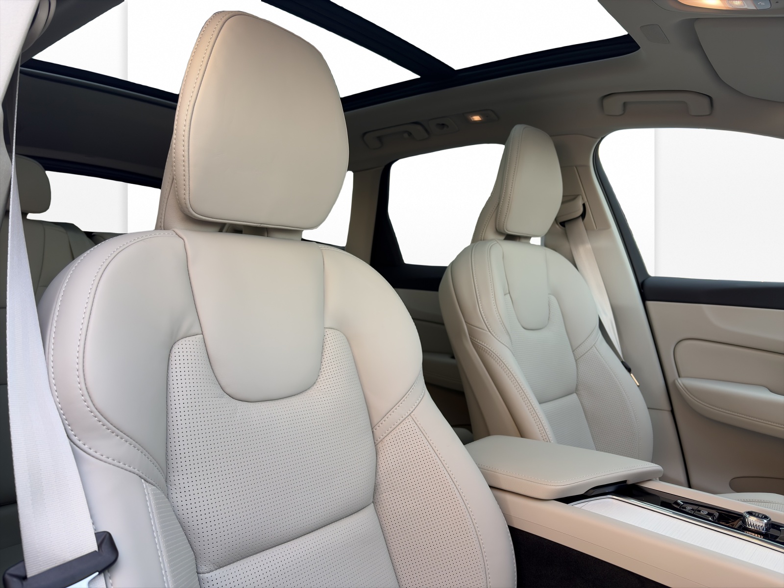 VOLVO XC60 2.0 T6 TE Ultra Dark eAWD-image-17