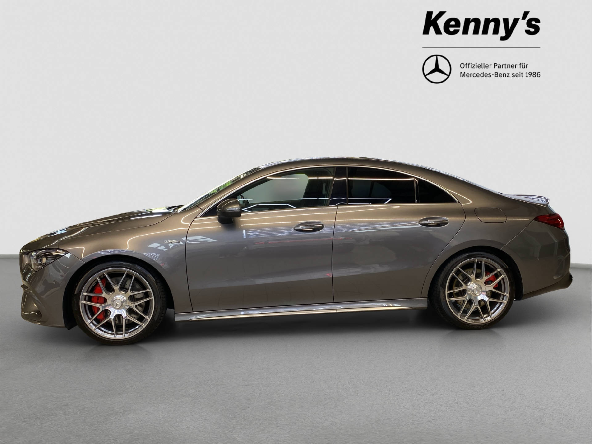 MERCEDES-BENZ CLA 45 S AMG 4MATIC+-showroom-element-2