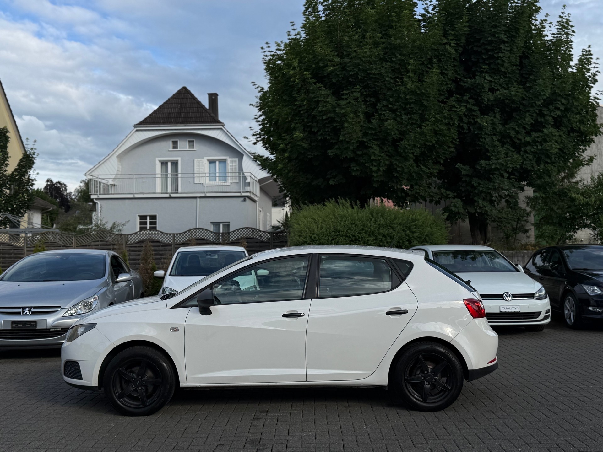 SEAT Ibiza 1.4 Style-image-2