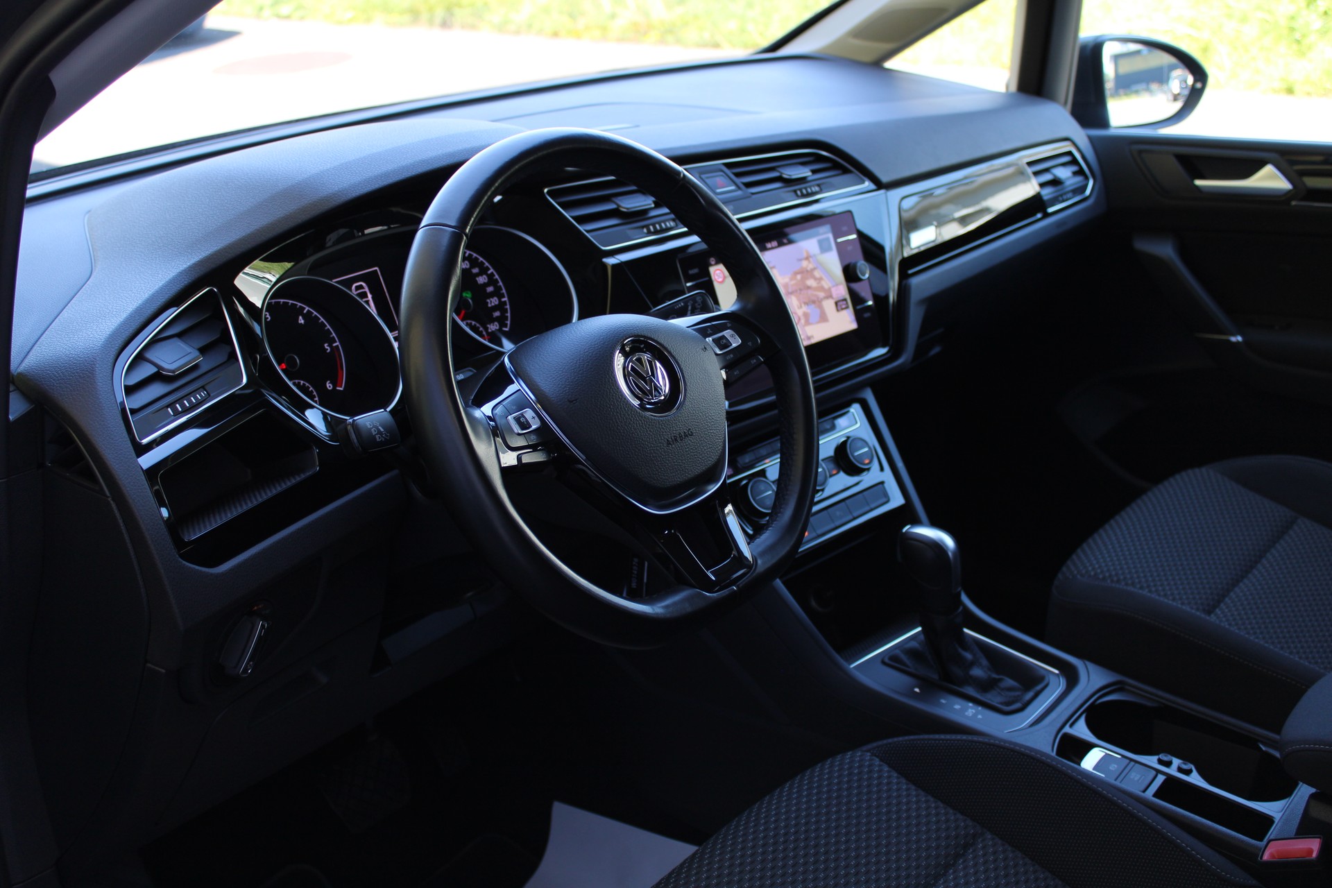 VW Touran 2.0 TDI BlueMotion Technology Comfortline DSG-image-7