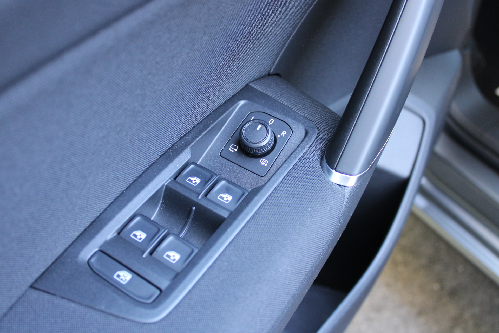 VW Touran 2.0 TDI BlueMotion Technology Comfortline DSG-image-10
