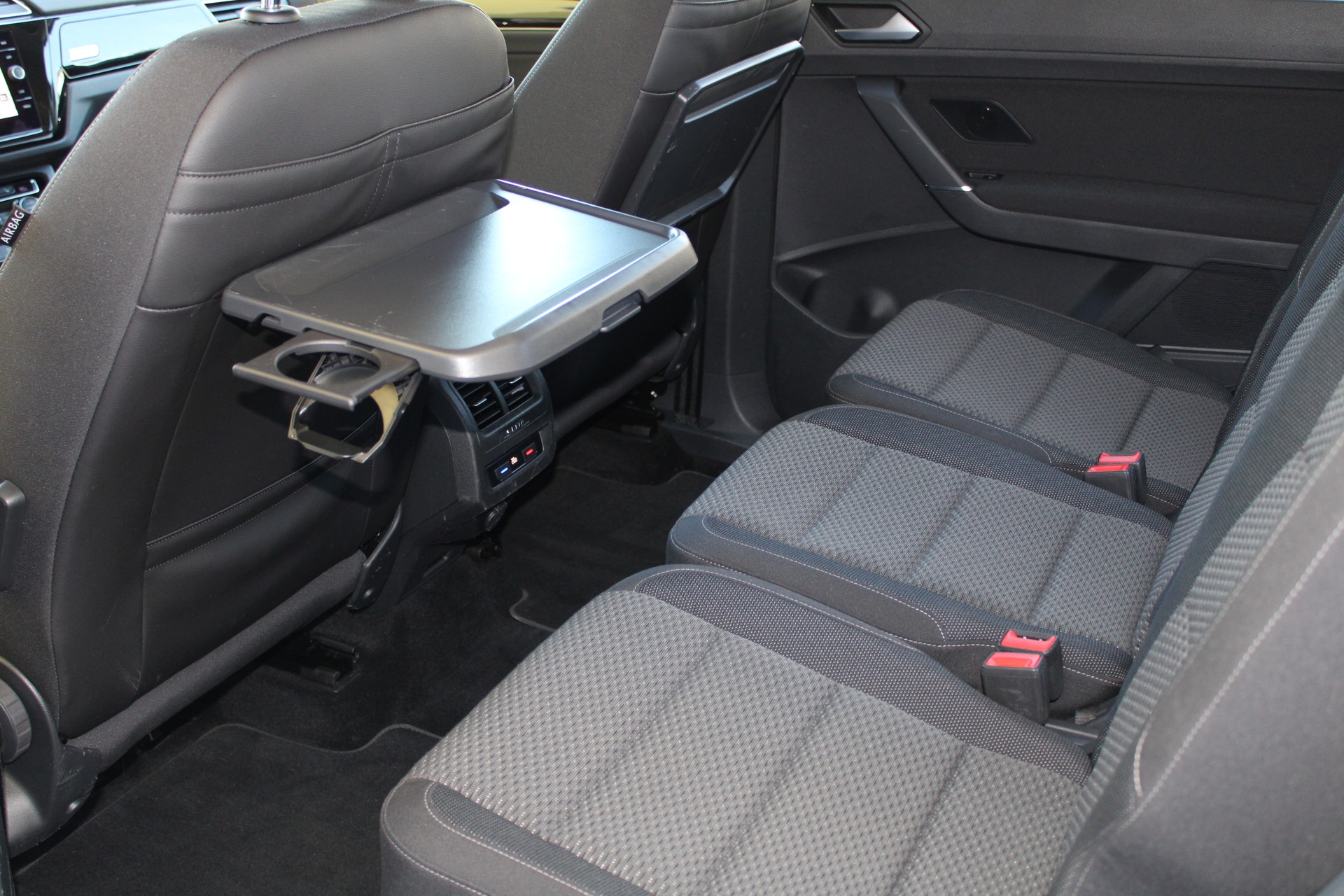 VW Touran 2.0 TDI BlueMotion Technology Comfortline DSG-image-14