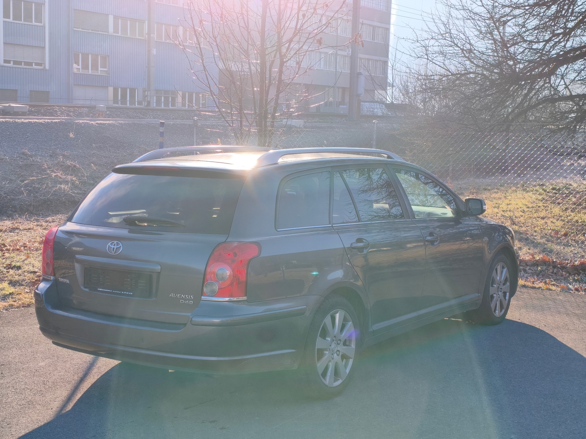 TOYOTA Avensis 2.2D-4 D CleanP. Linea Sol Prem.-image-5