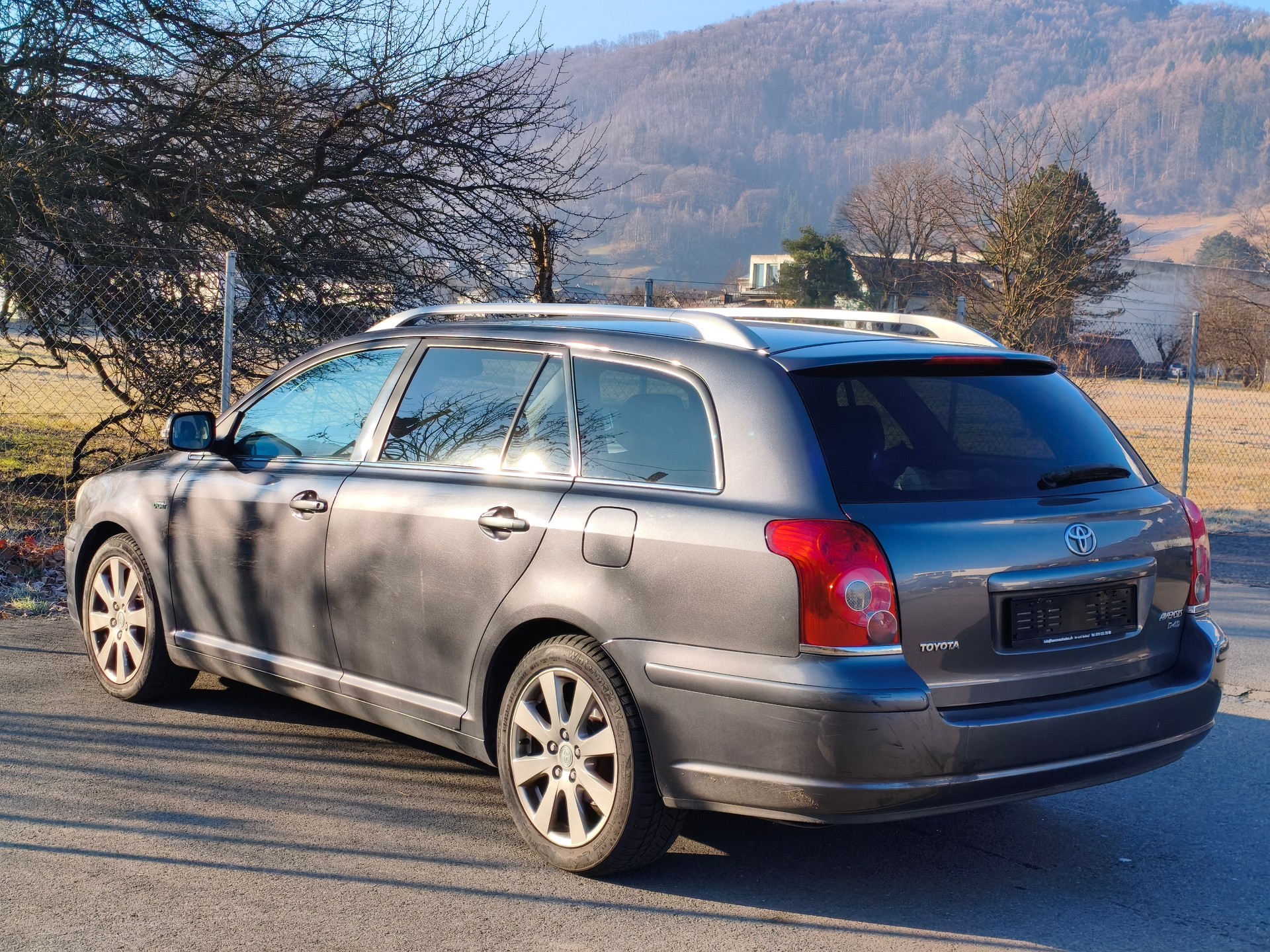 TOYOTA Avensis 2.2D-4 D CleanP. Linea Sol Prem.-image-7