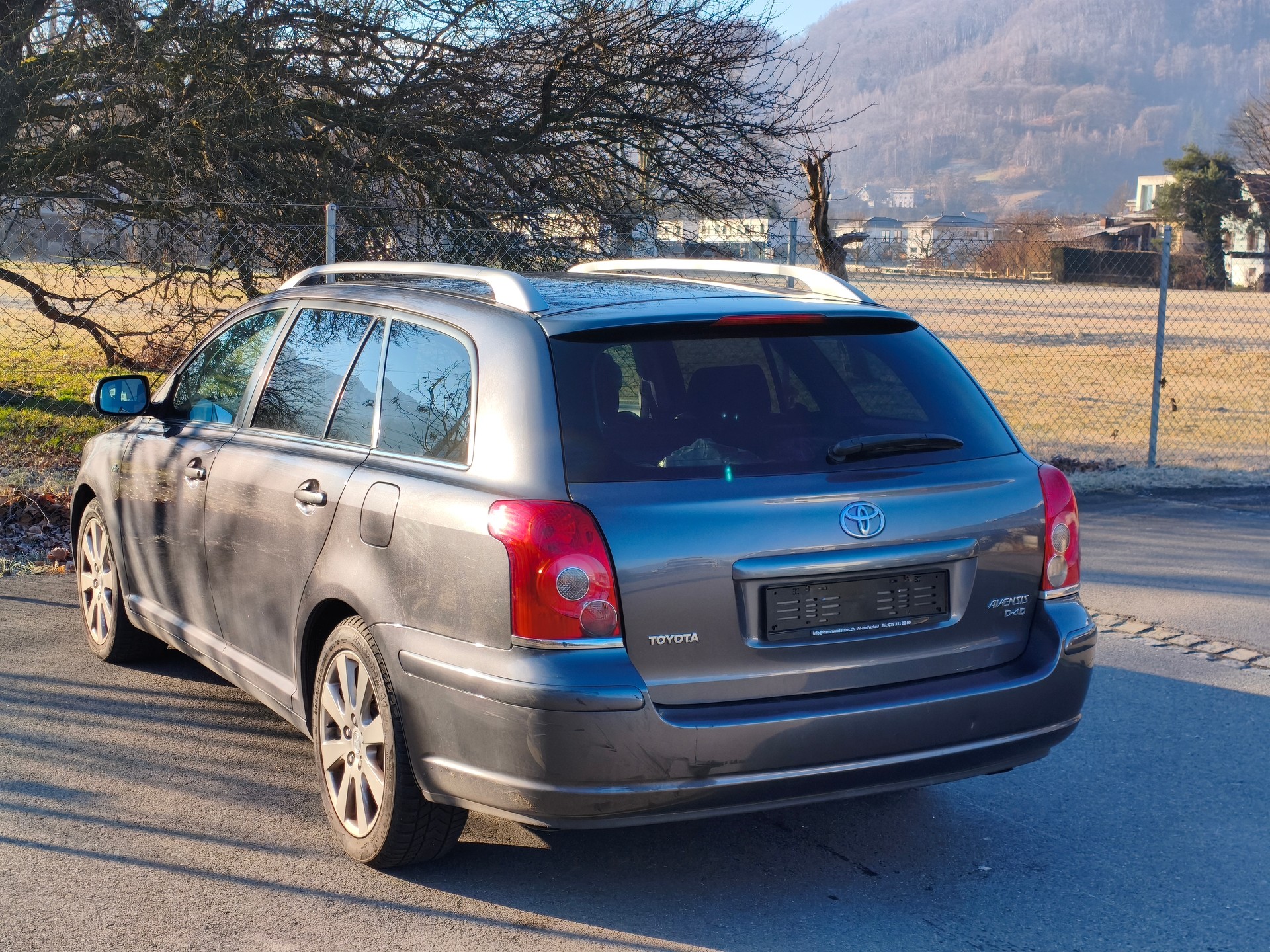 TOYOTA Avensis 2.2D-4 D CleanP. Linea Sol Prem.-image-6