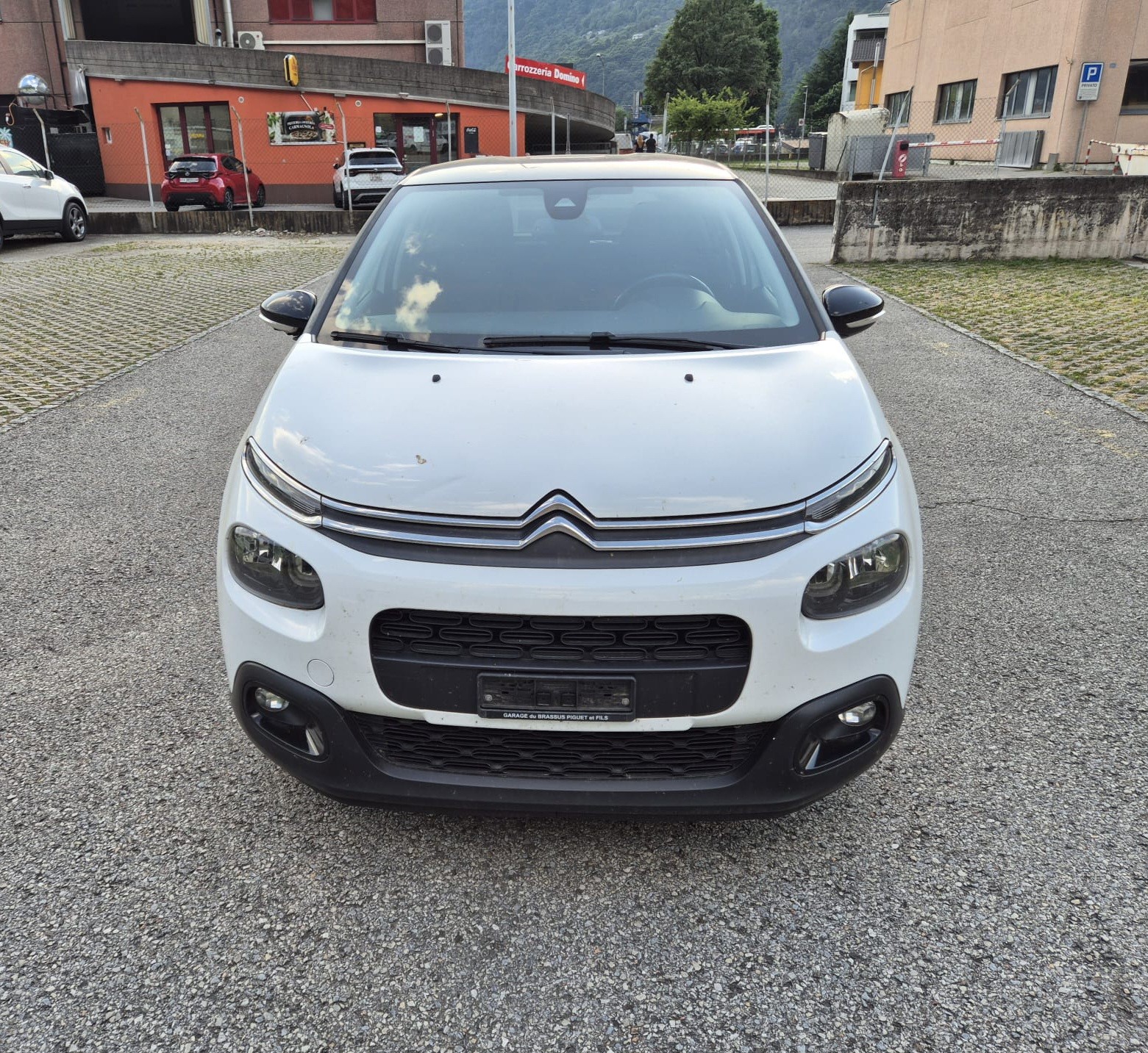 CITROEN C3 1.2i PureTech Shine-image-0