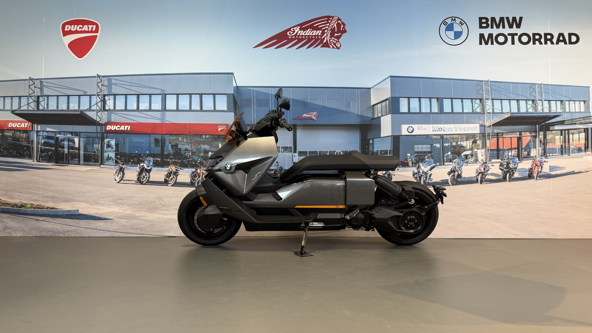 BMW CE 04 Avantgarde Prime de 3000CHF inclus / Leasing à partir de 2.9%-showroom-element-3