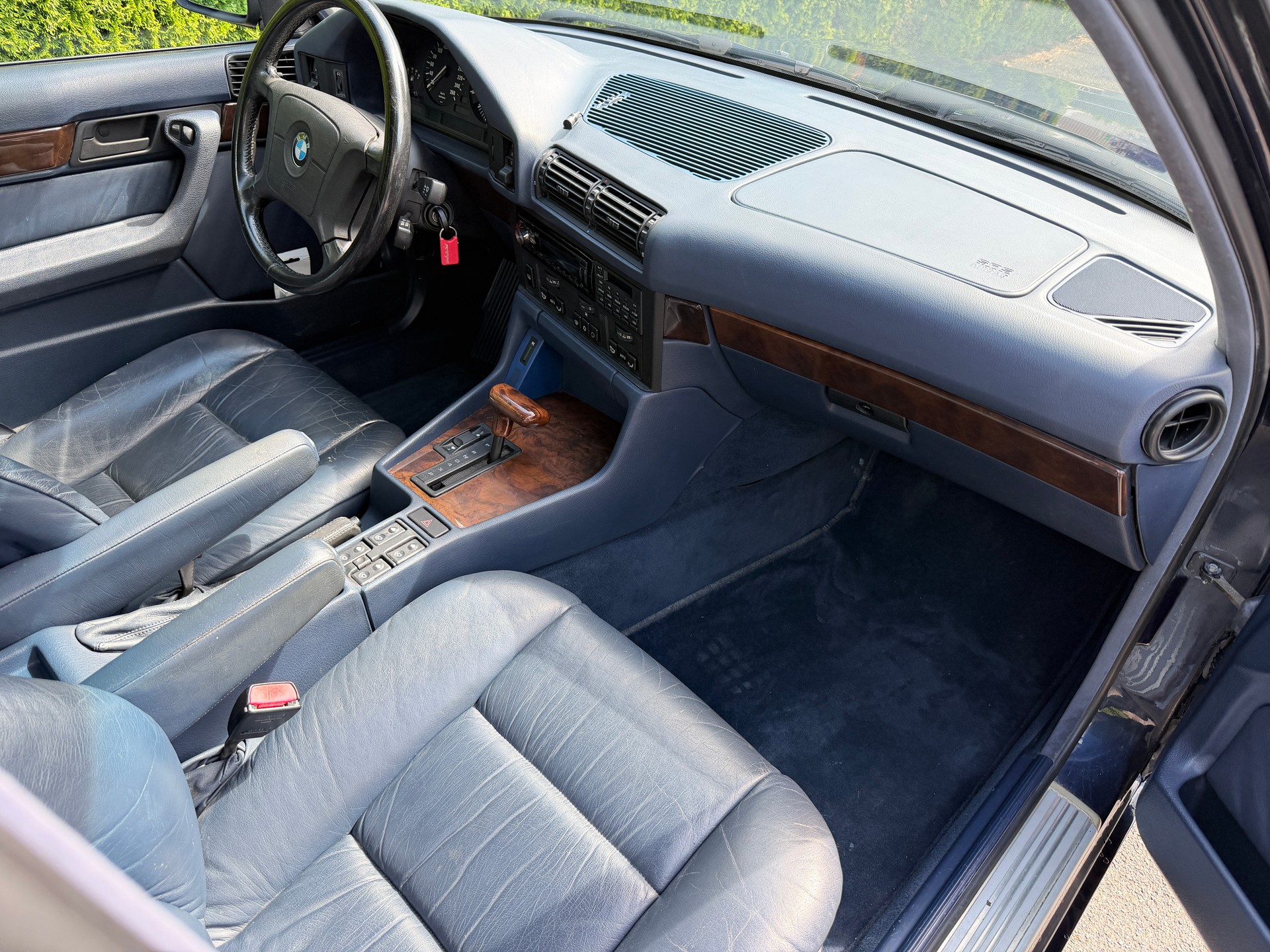 BMW 530i V8 A-image-9
