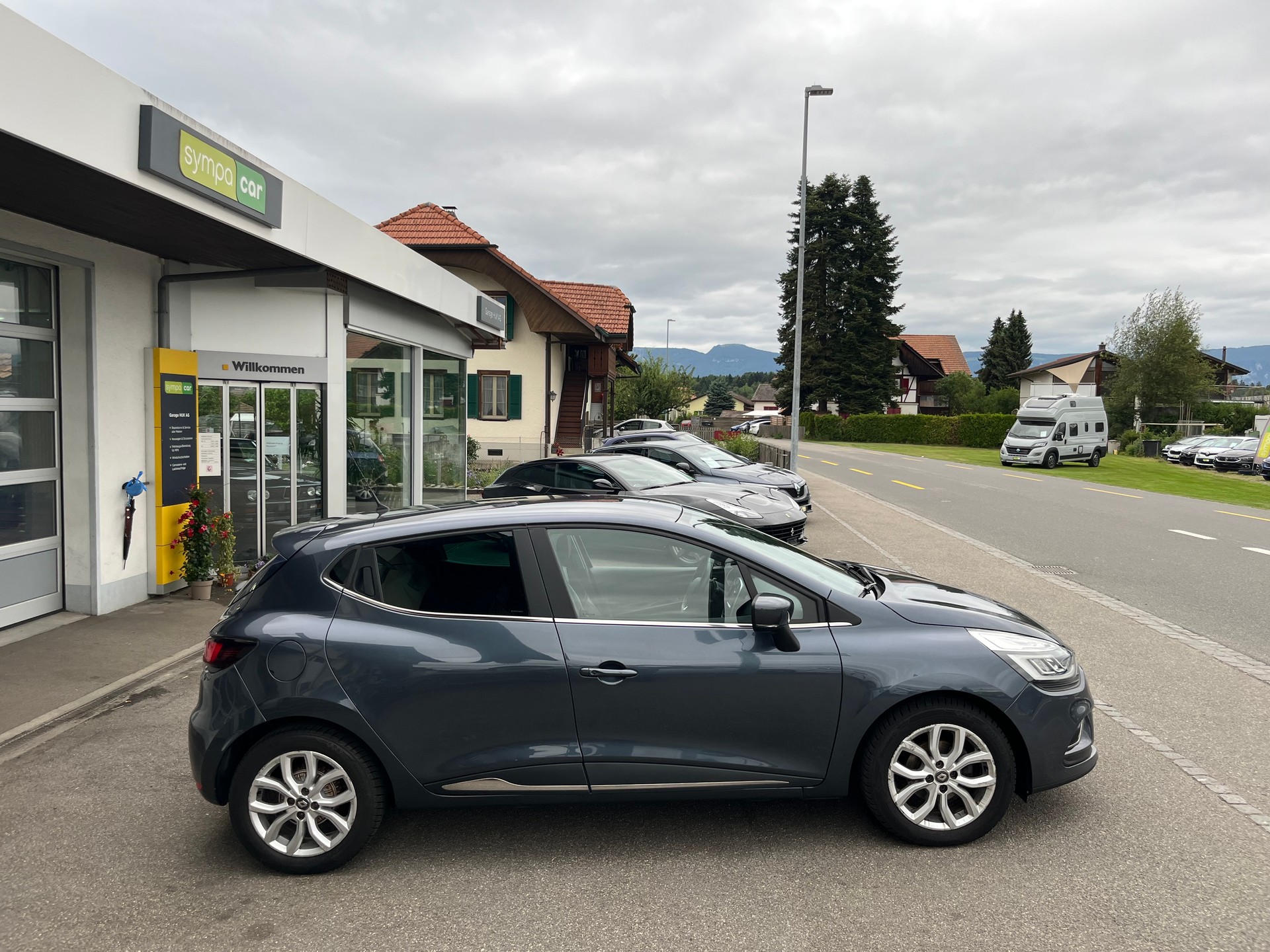 RENAULT Clio 1.5 dCi Intens EDC+++AB MFK+++NEUER ZAHNRIEMEN UND WASSERPUMPE+++-image-3