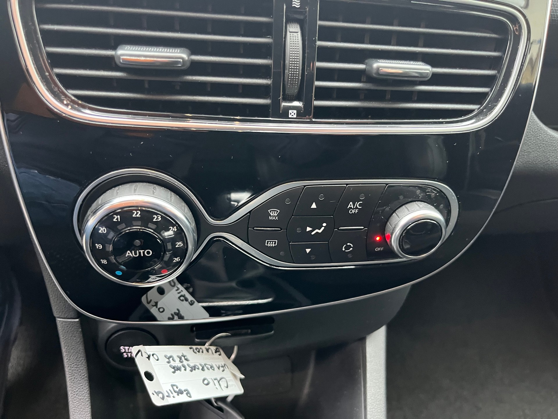 RENAULT Clio 1.5 dCi Intens EDC+++AB MFK+++NEUER ZAHNRIEMEN UND WASSERPUMPE+++-image-8