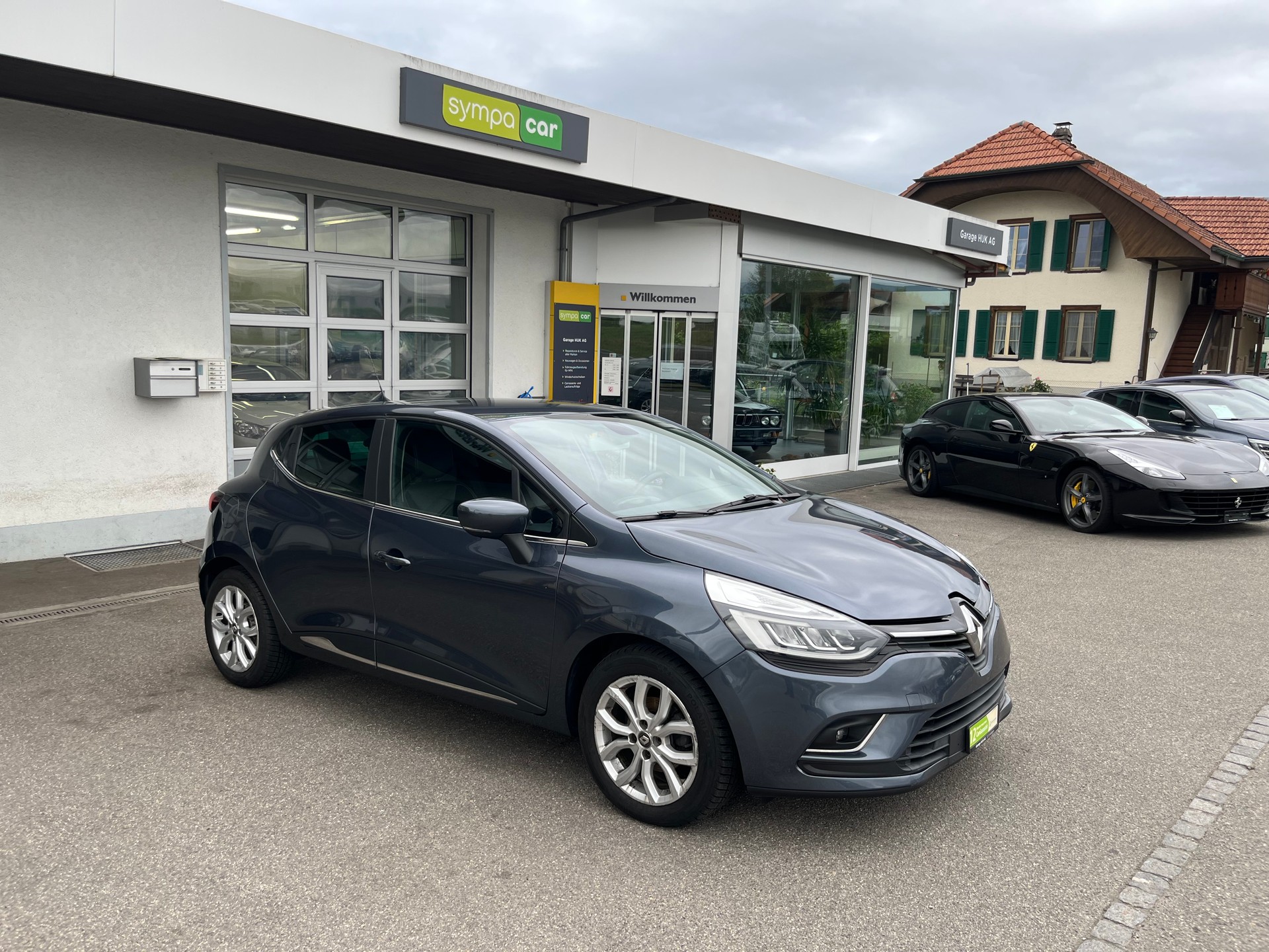 RENAULT Clio 1.5 dCi Intens EDC+++AB MFK+++NEUER ZAHNRIEMEN UND WASSERPUMPE+++-image-0