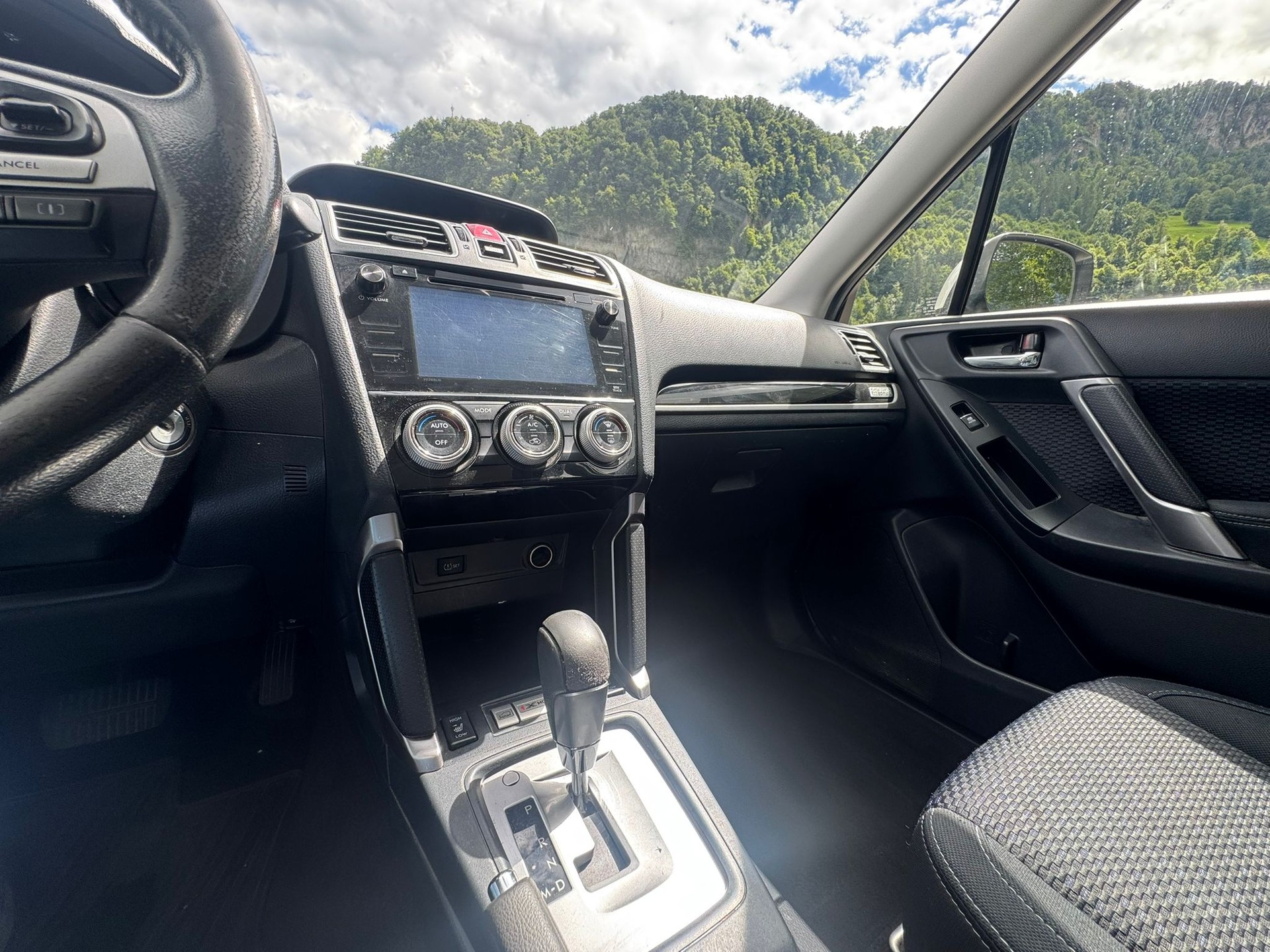 SUBARU Forester 2.0i Swiss Lineartronic-image-18
