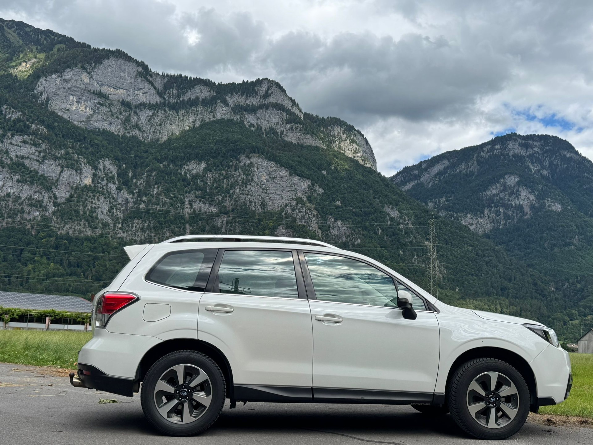 SUBARU Forester 2.0i Swiss Lineartronic-image-5