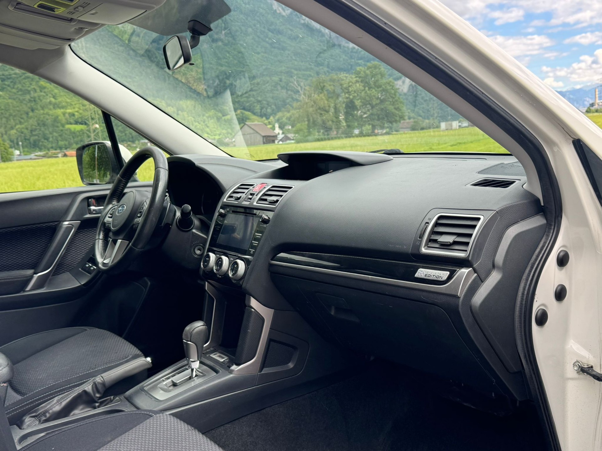 SUBARU Forester 2.0i Swiss Lineartronic-image-11