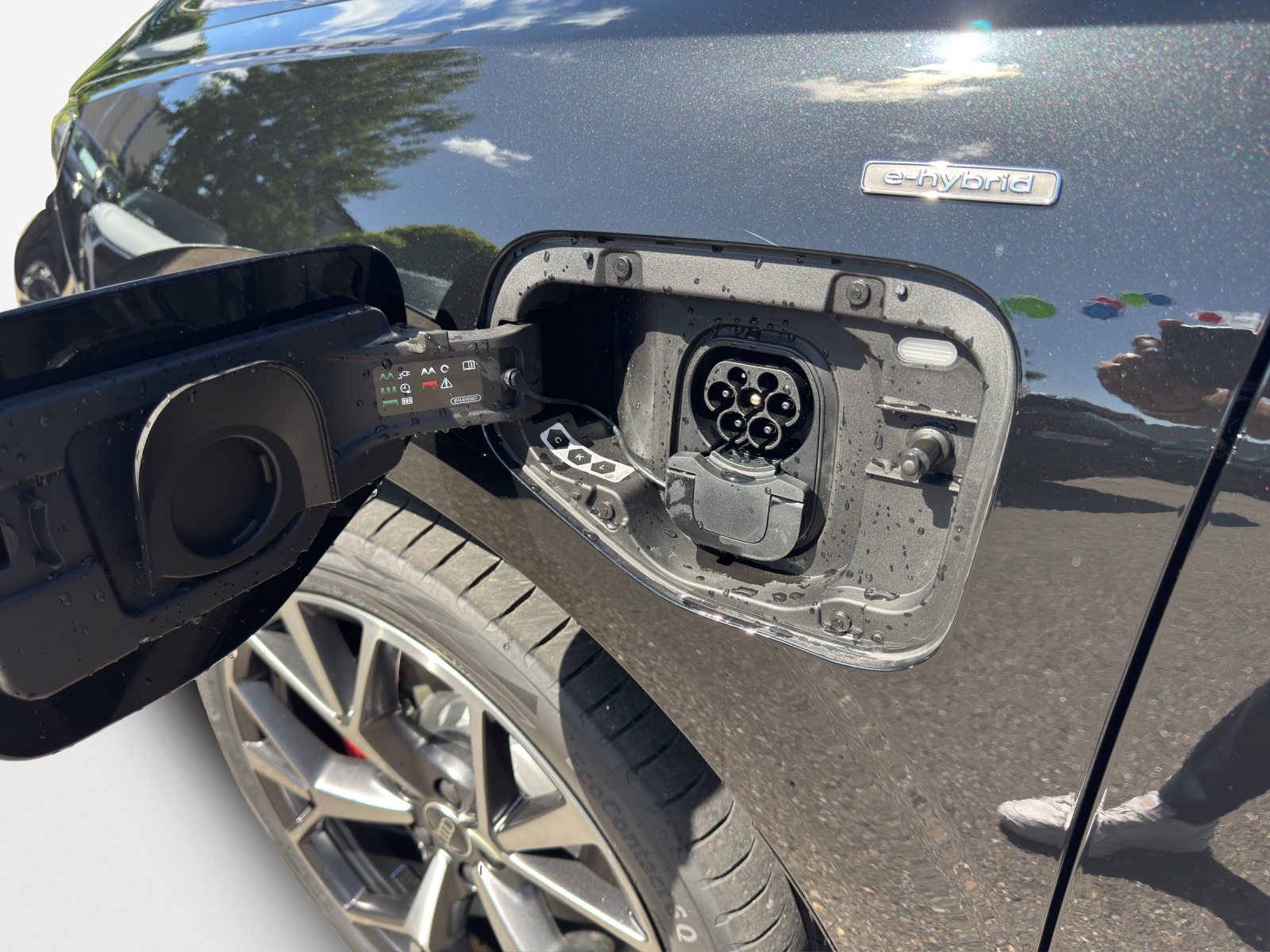 AUDI Q3 SUV e-hybrid 200 kW S tronig-image-14