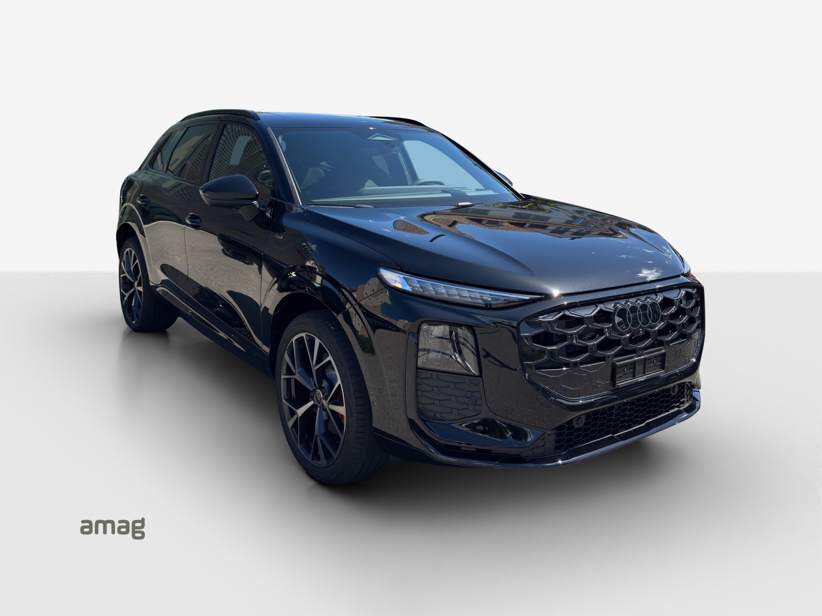 AUDI Q3 SUV e-hybrid 200 kW S tronig-image-5