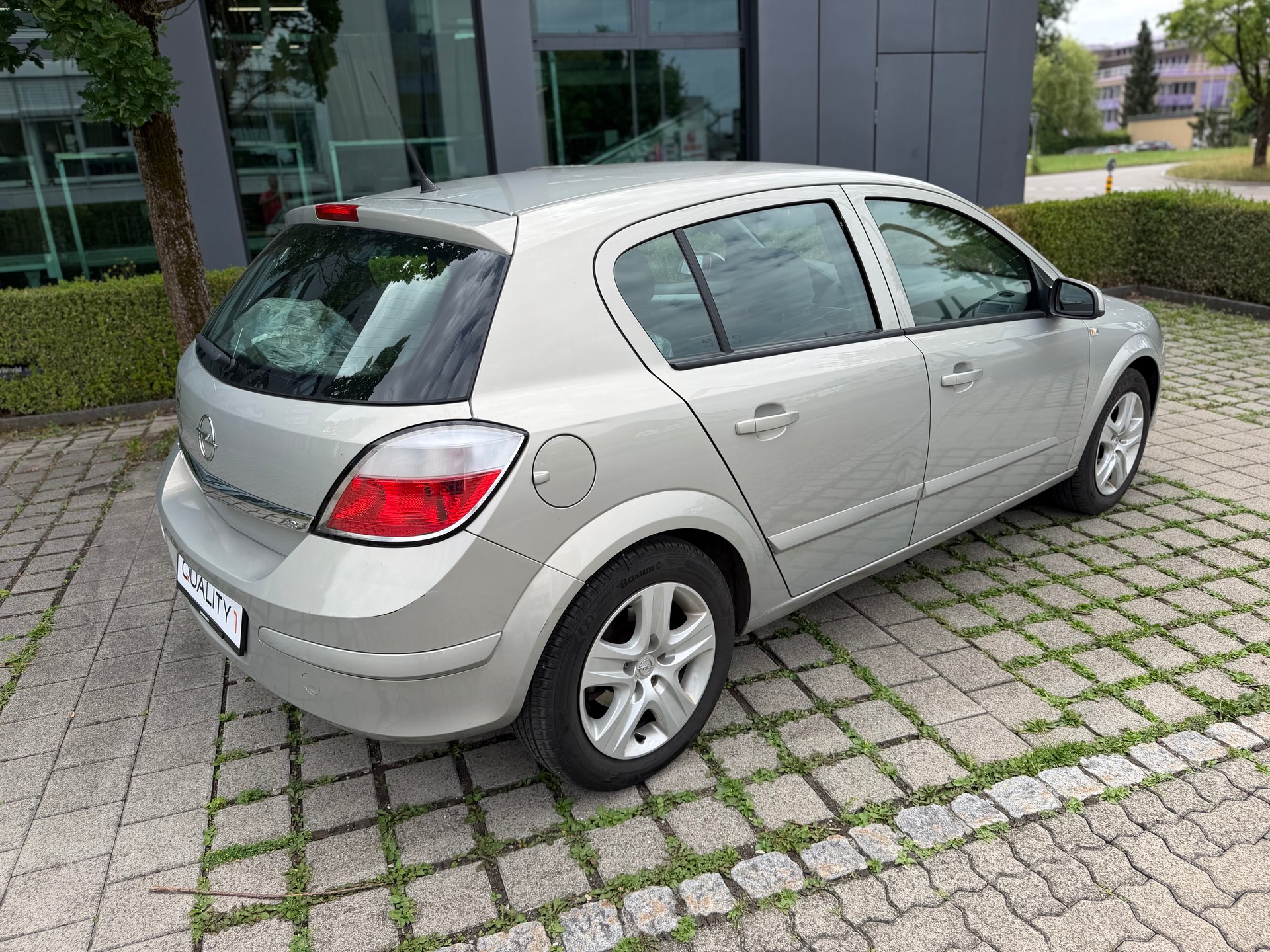 OPEL Astra 1.8i 16V Enjoy-image-4
