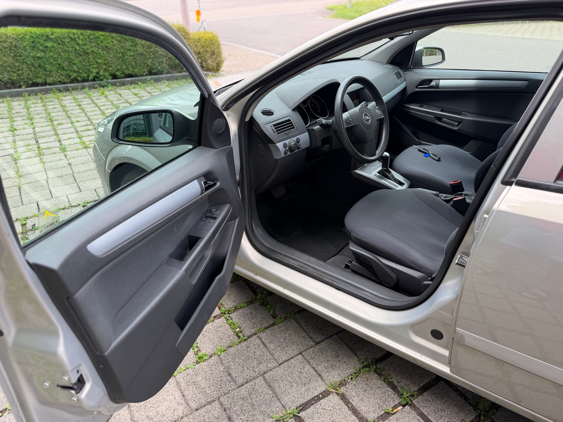 OPEL Astra 1.8i 16V Enjoy-image-14