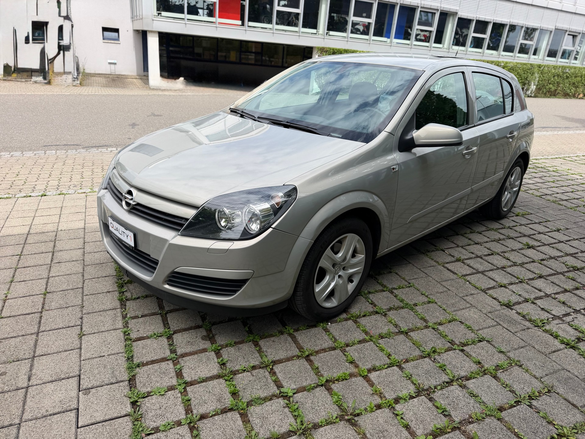 OPEL Astra 1.8i 16V Enjoy-image-0