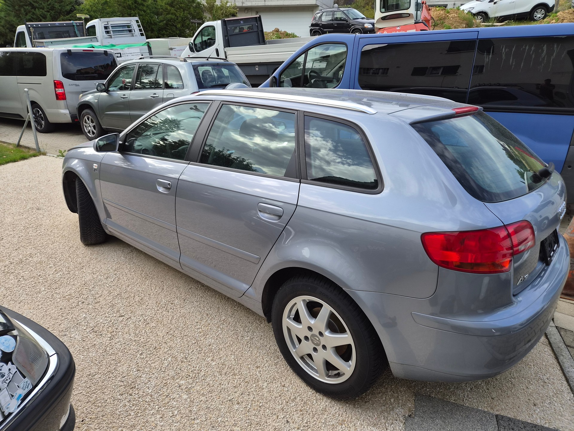 AUDI A3 Sportback 2.0 FSI Ambiente-image-5