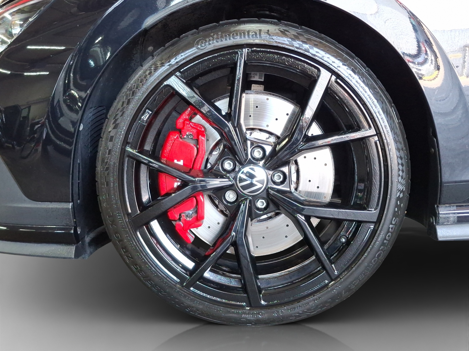 VW Golf 2.0 TSI GTI Clubsport DSG-image-14
