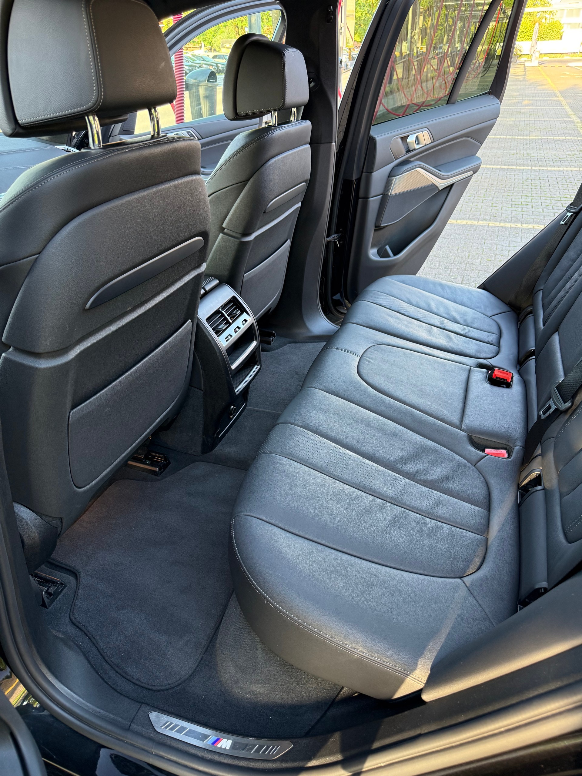 BMW 30d xDrive SAG-image-4