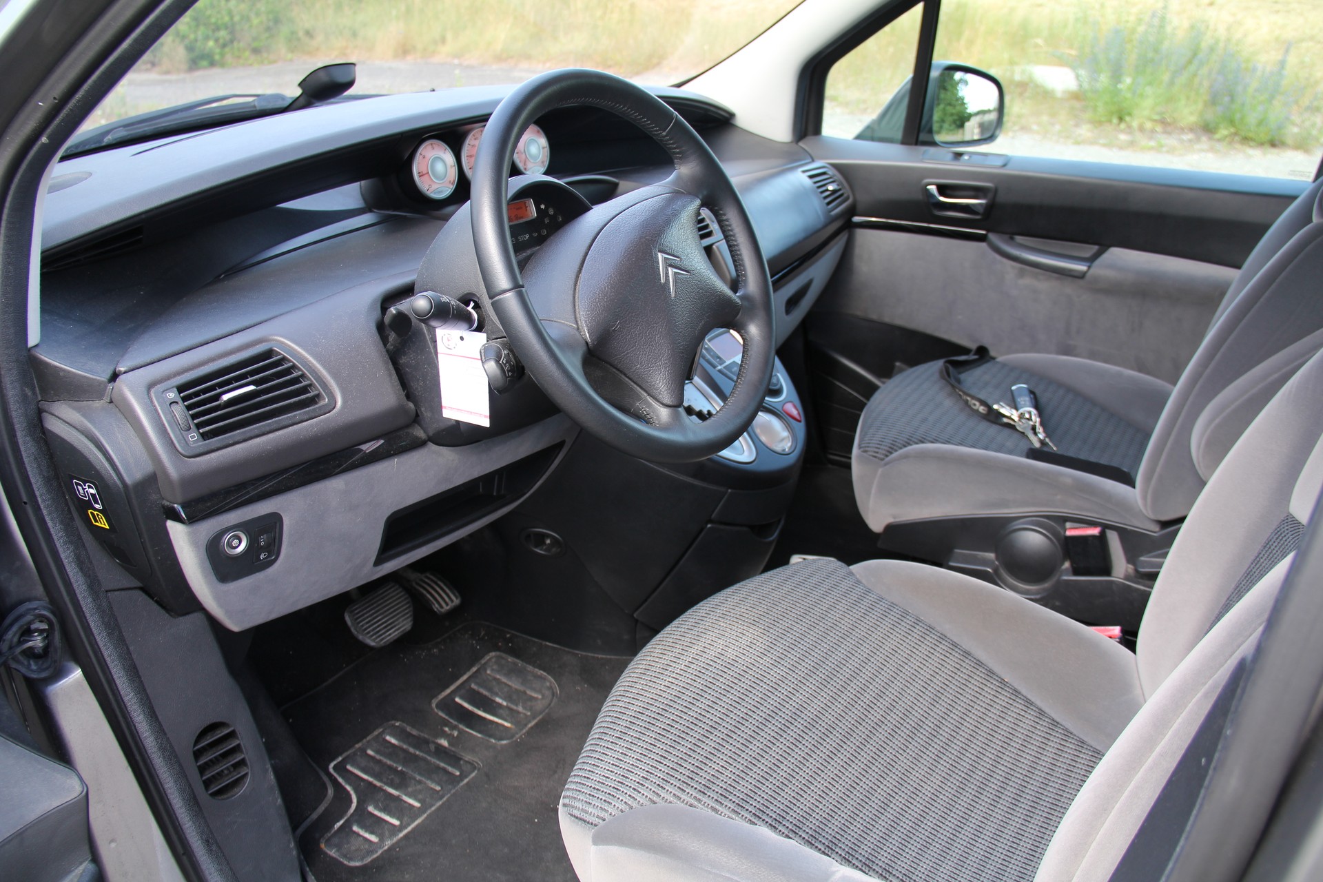 CITROEN C8 2.0 16V HDi Chic Automatic-image-9
