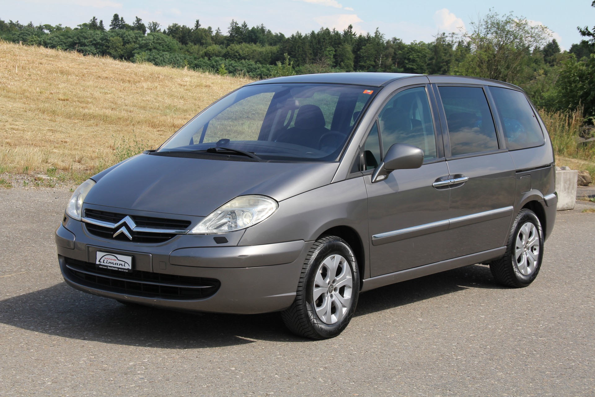CITROEN C8 2.0 16V HDi Chic Automatic-image-1