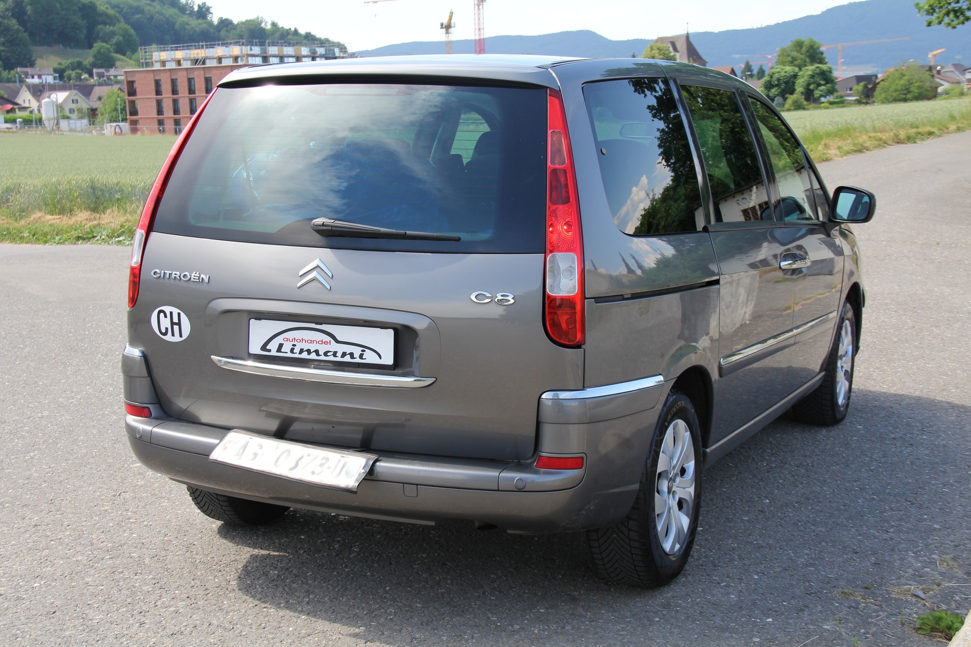 CITROEN C8 2.0 16V HDi Chic Automatic-image-4