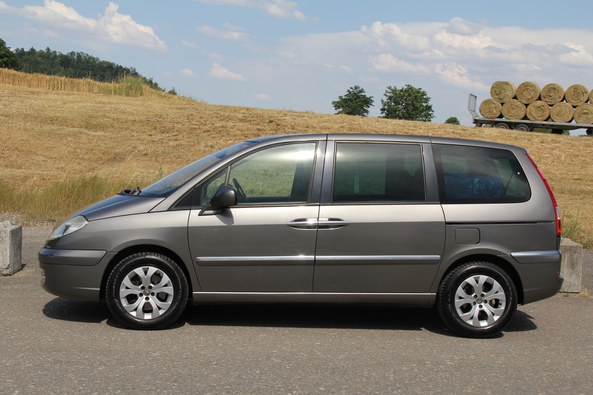CITROEN C8 2.0 16V HDi Chic Automatic-image-0