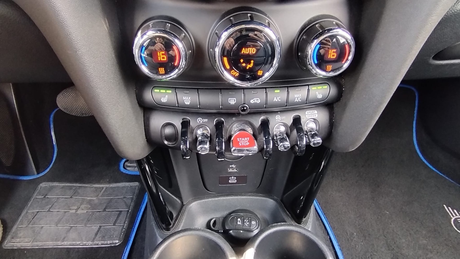 MINI Cooper Steptronic DKG-image-11